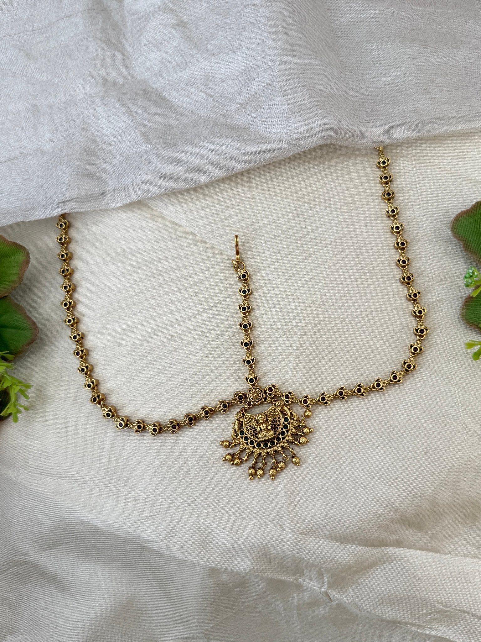 Luxurious Antique Maang Tikka Mathapatti 532 - Mahilas