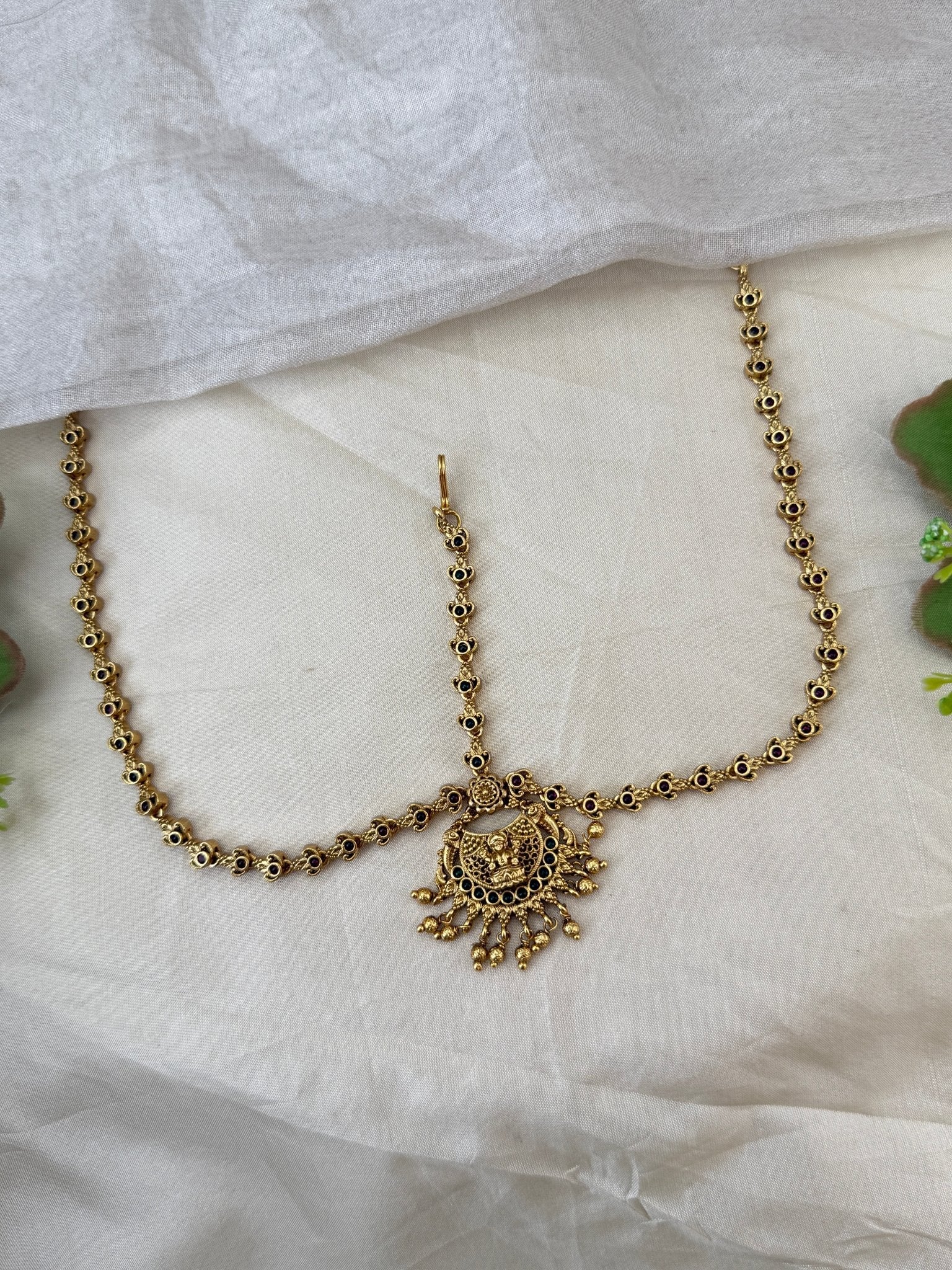 Luxurious Antique Maang Tikka Mathapatti 532 - Mahilas