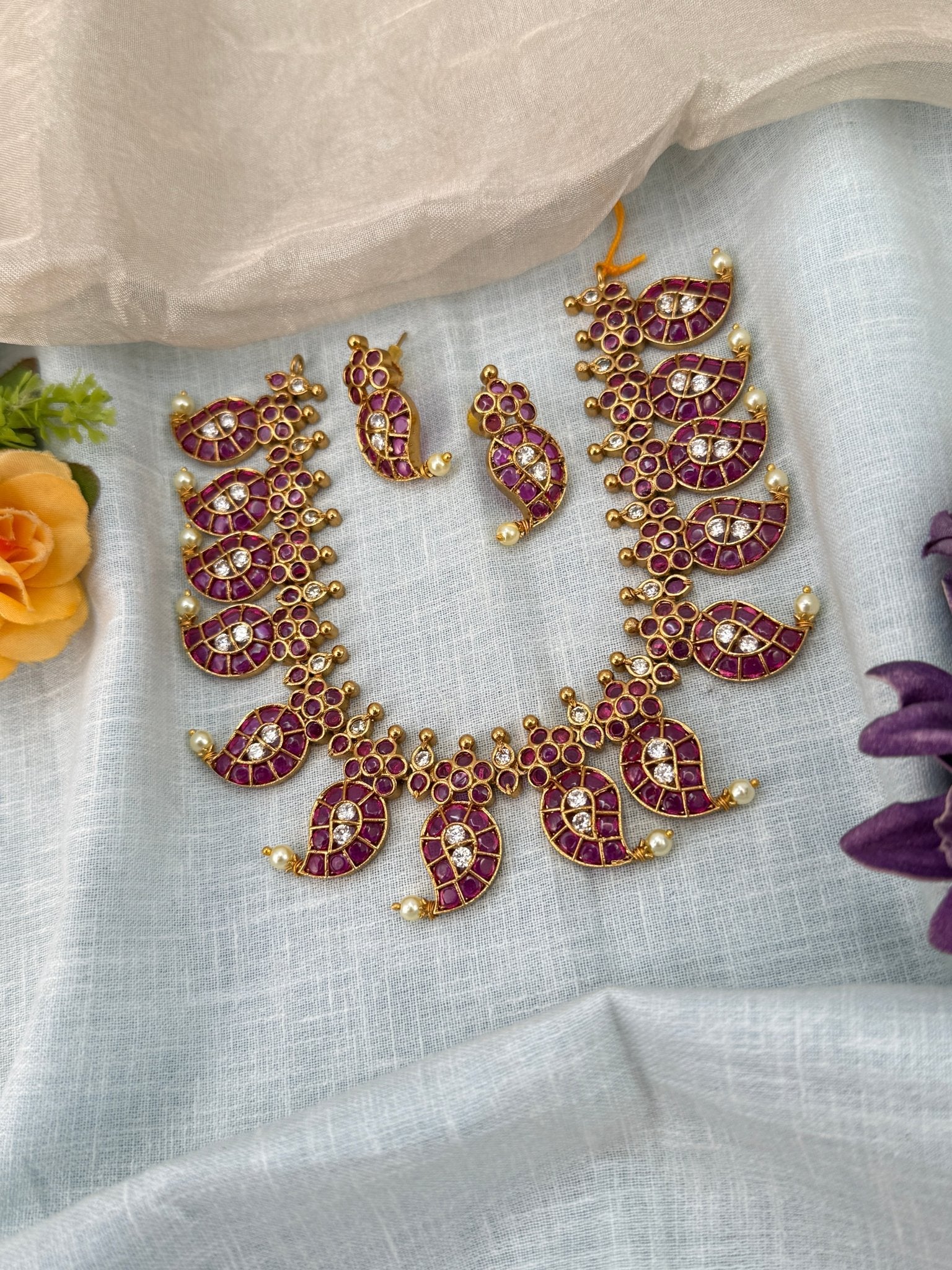 Luxurious Antique Mango Short Necklace Set 0904 - Mahilas