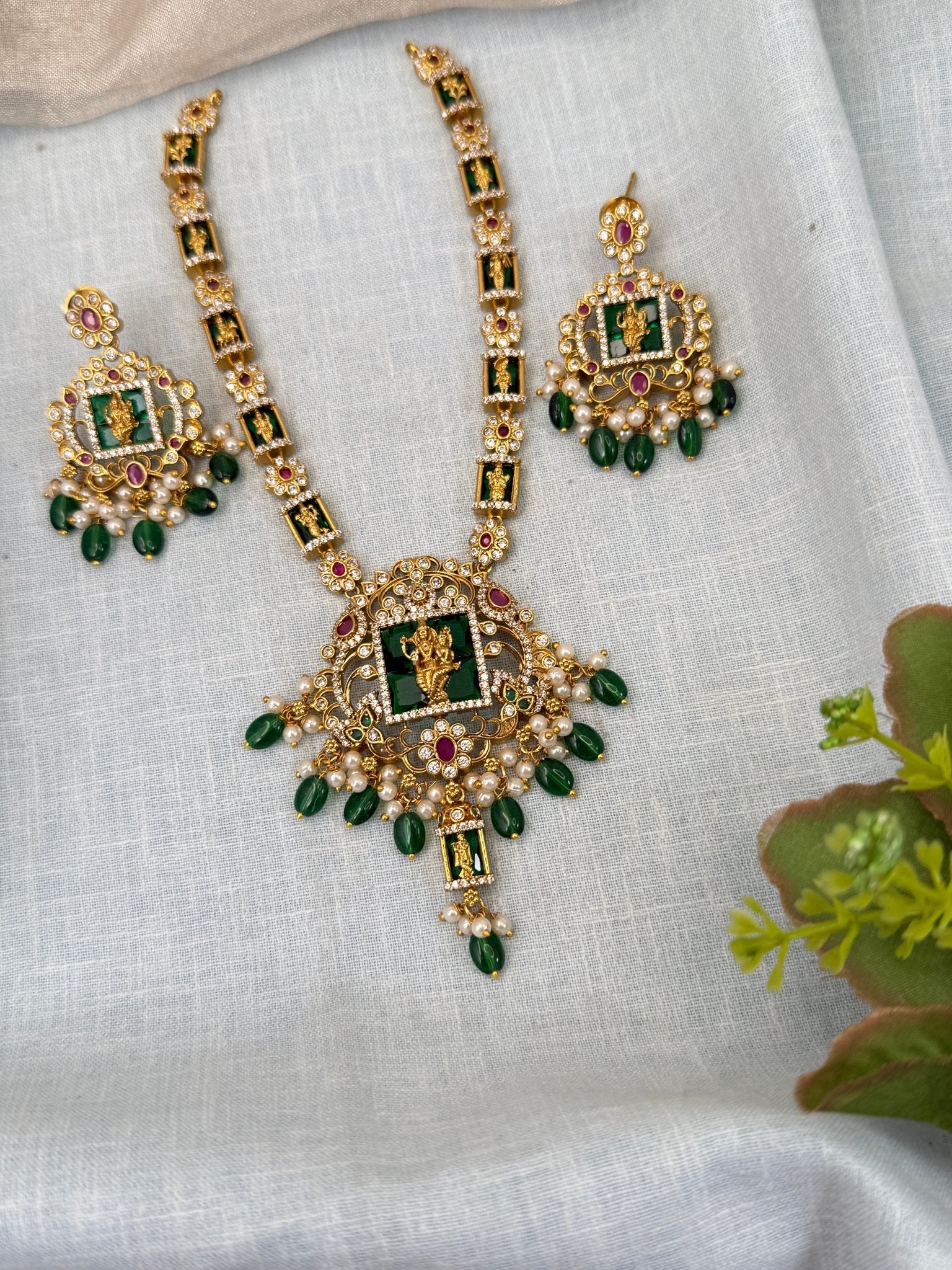 Luxurious Antique Narasimha Lakshmi Short Necklace Set 0383 - Mahilas