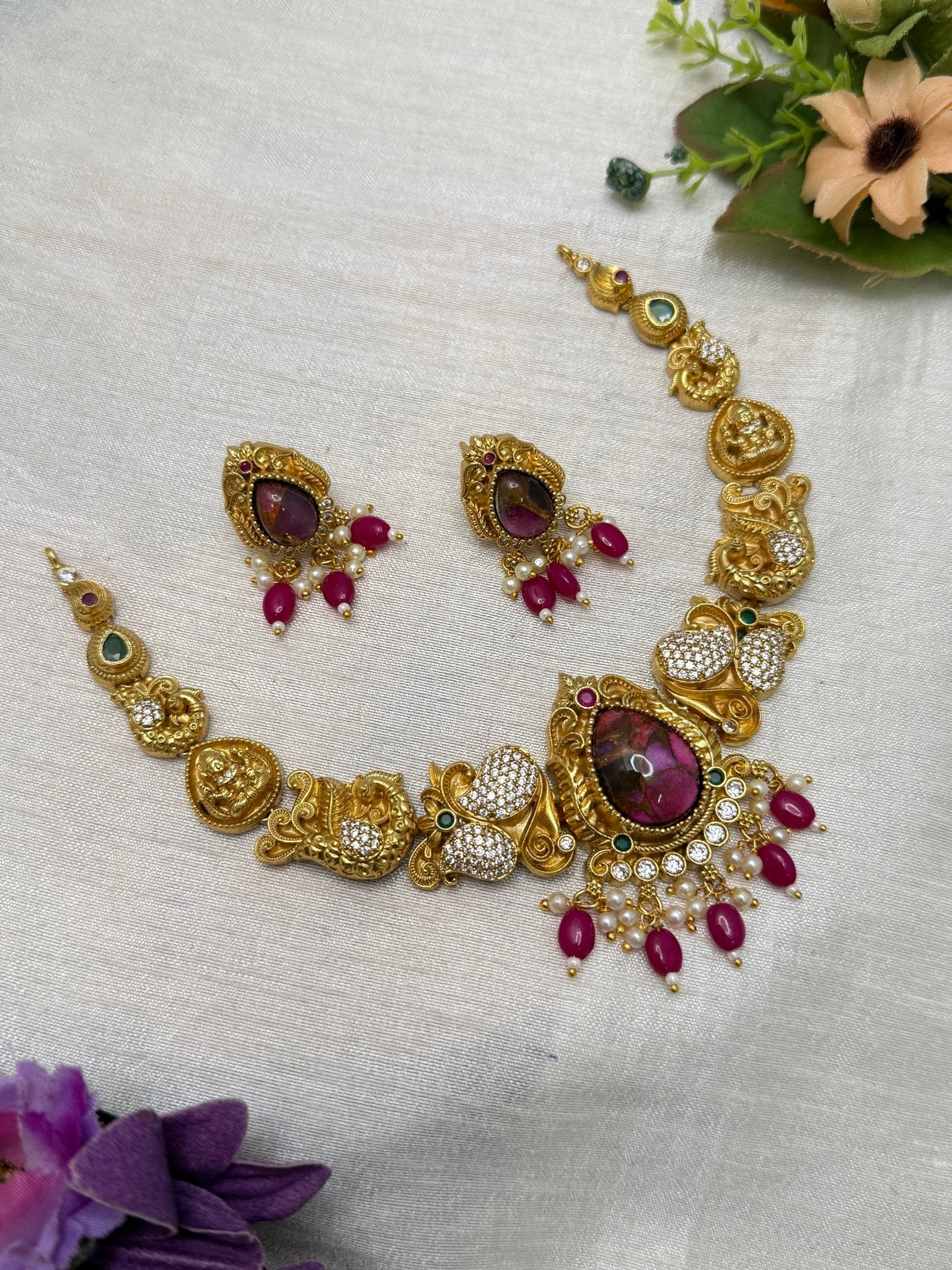 Luxurious Antique Necklace Set 635 - Mahilas