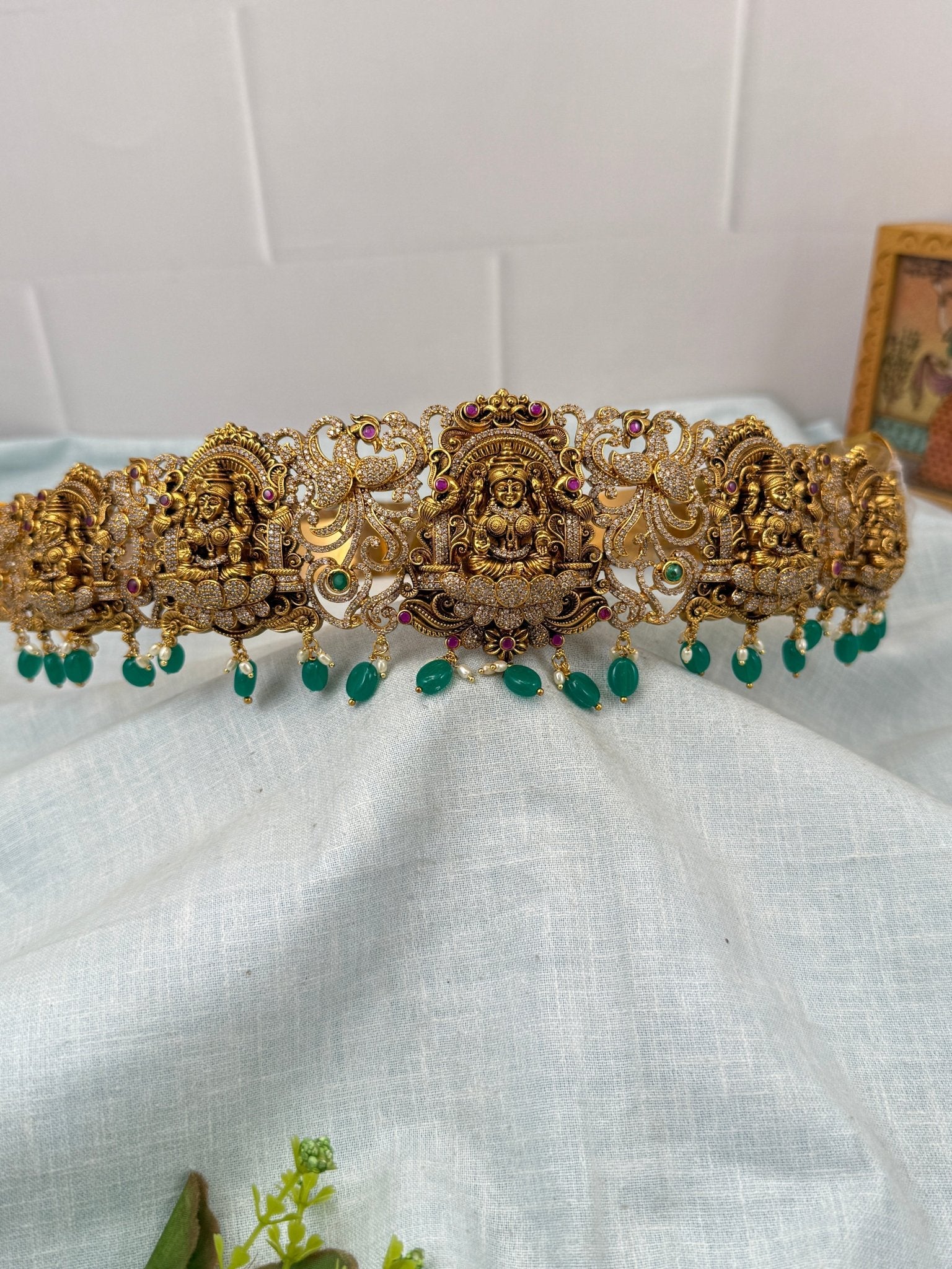 Luxurious Antique Peacock Lakshmi Vaddanam Kamarbandh 7256 - Mahilas