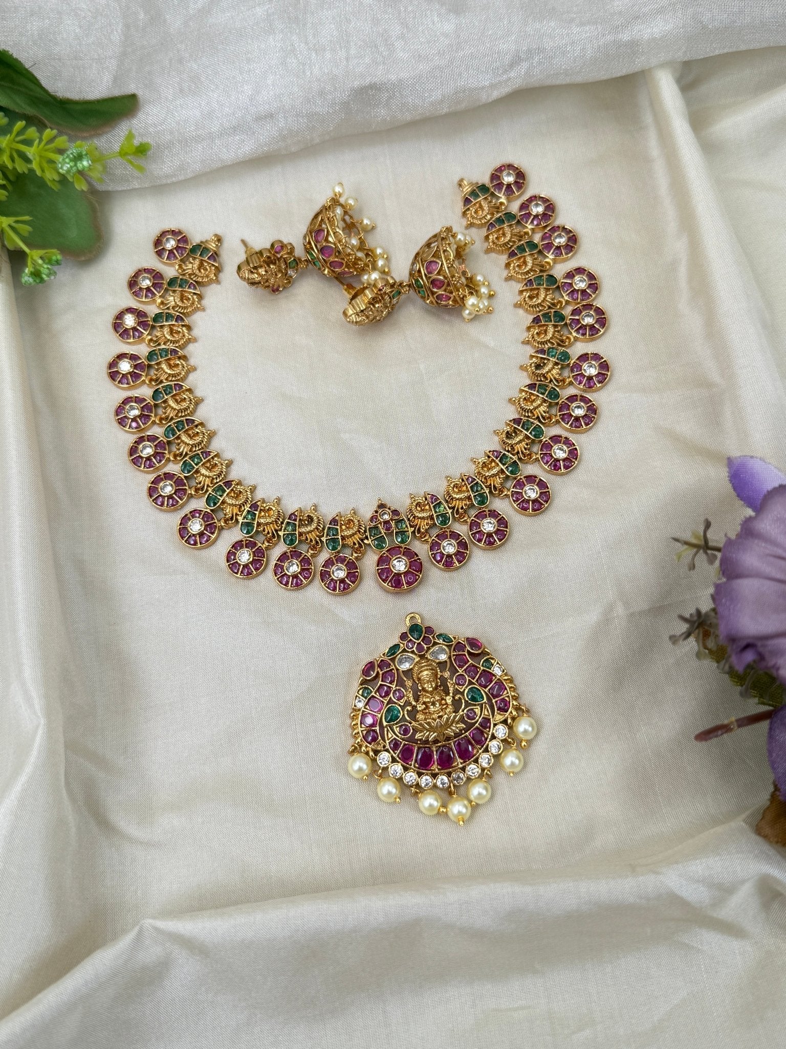 Luxurious Antique Peacock Pendant Short Necklace Set 0404 - Mahilas