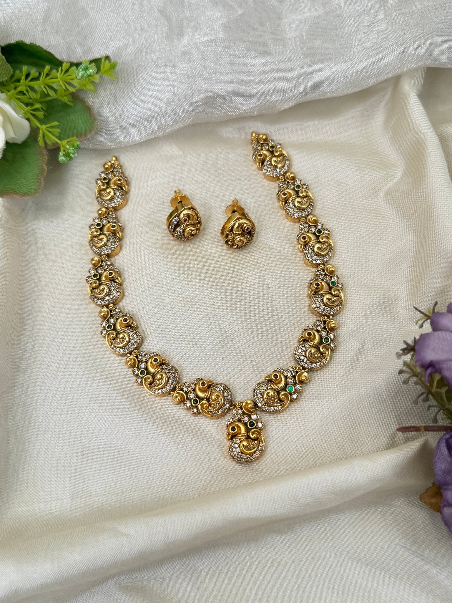 Luxurious Antique Peacock Short Necklace Set 0406 - Mahilas