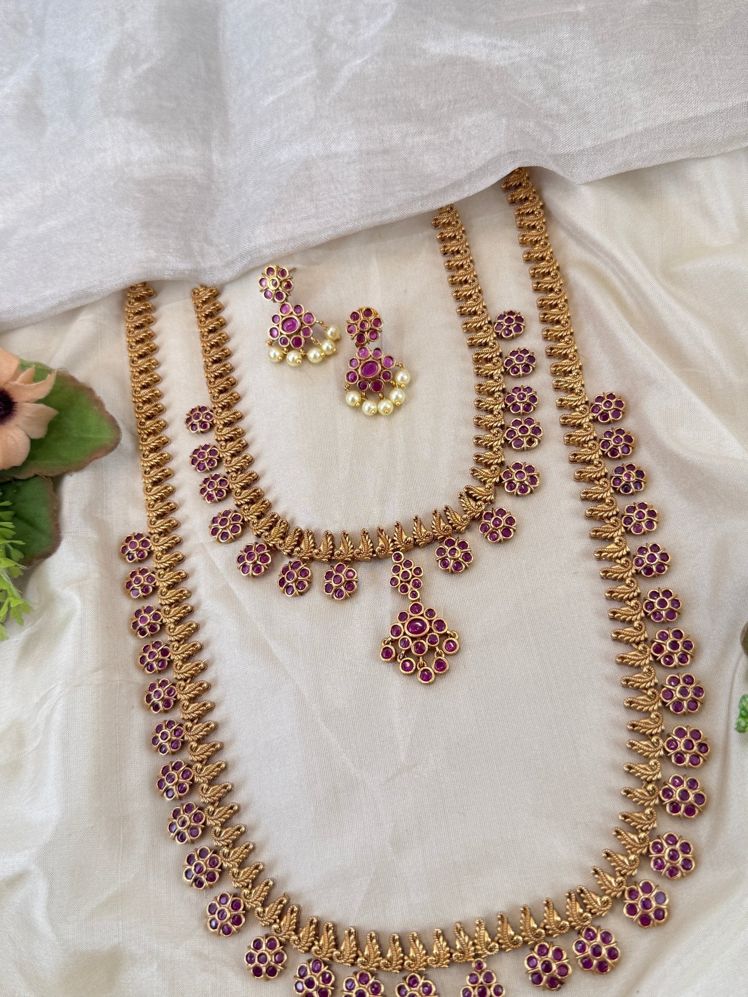 Luxurious Antique Pendant Semi Bridal Necklace Set 0877 - Mahilas