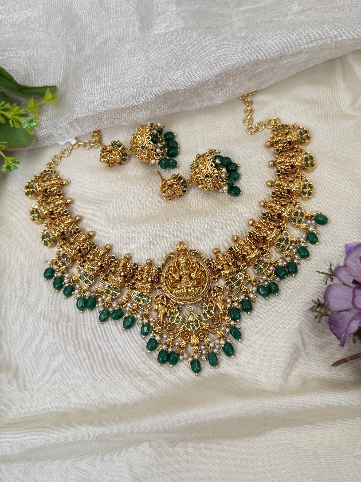 Luxurious Antique Short Necklace Set 0398 - Mahilas