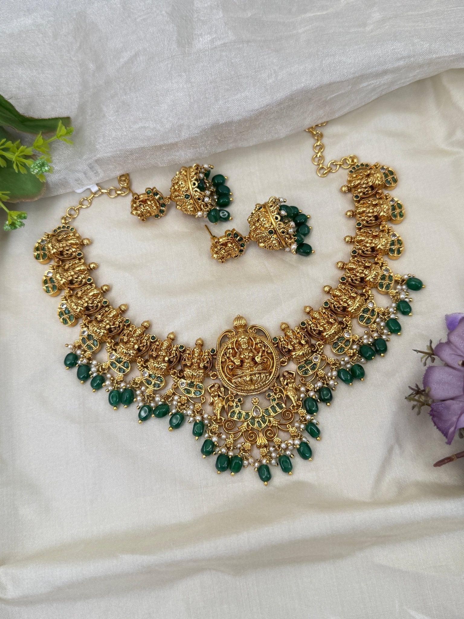Luxurious Antique Short Necklace Set 0398 - Mahilas