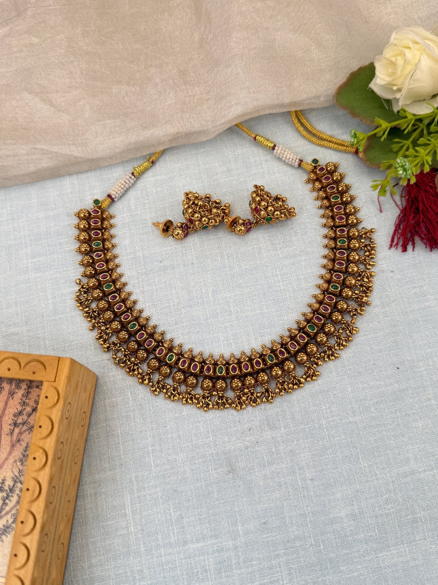 Luxurious Antique Short Necklace Set 0559 - Mahilas