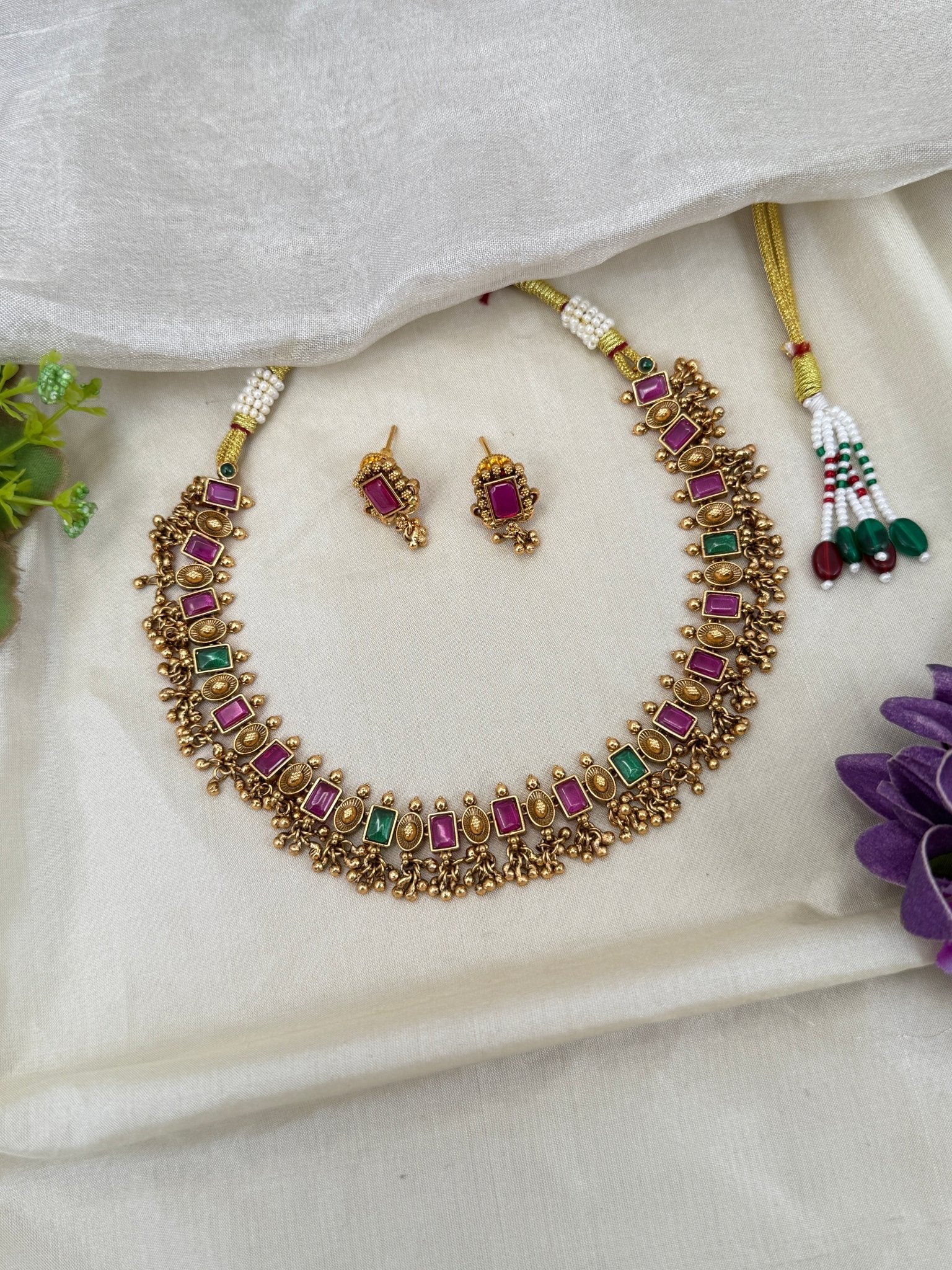 Luxurious Antique Short Necklace Set 0567 - Mahilas