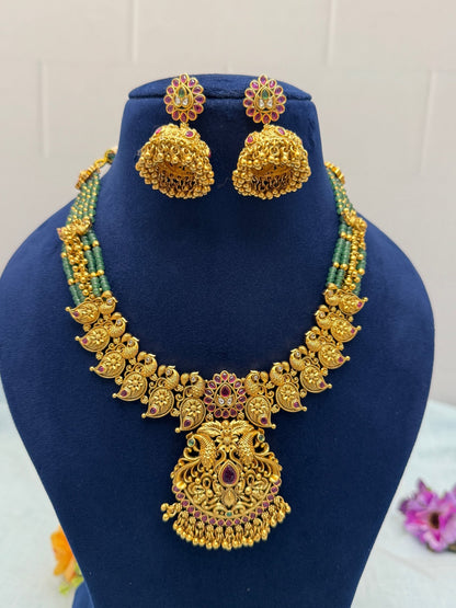 Luxurious Antique Short Necklace Set 585 - Mahilas