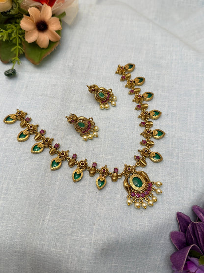 Luxurious Antique Short Necklace Set 610 - Mahilas