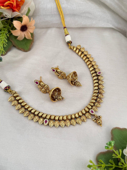 Luxurious Antique Short Necklace Set 614 - Mahilas
