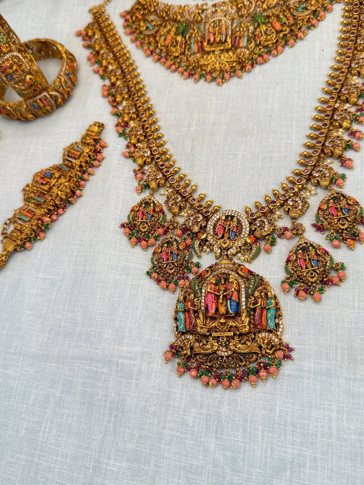 Luxurious Antique Srinivasa Hand Painted Bridal Necklace Set 0423 - Mahilas