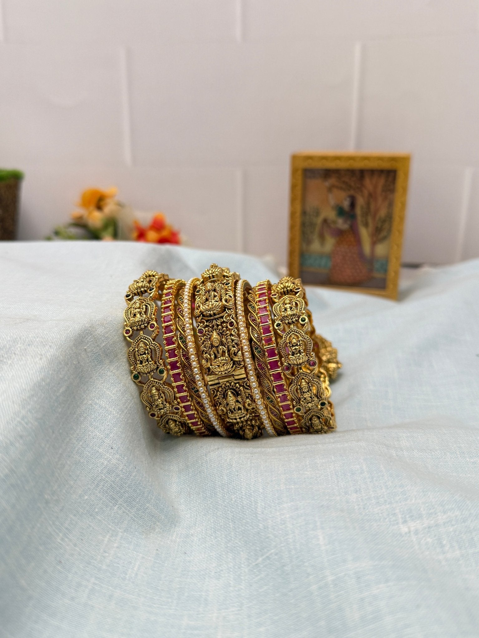 Luxurious Antique & Stone Bangle Set - 5156 - Mahilas