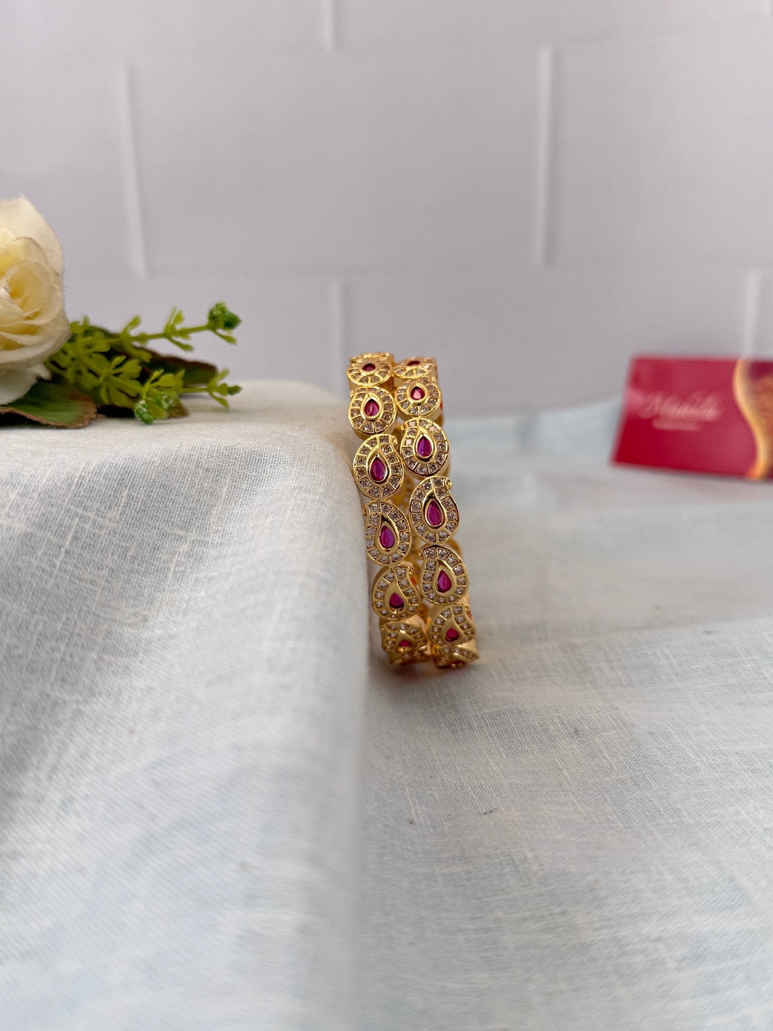Luxurious Antique Stone Bangles 7210 - Mahilas