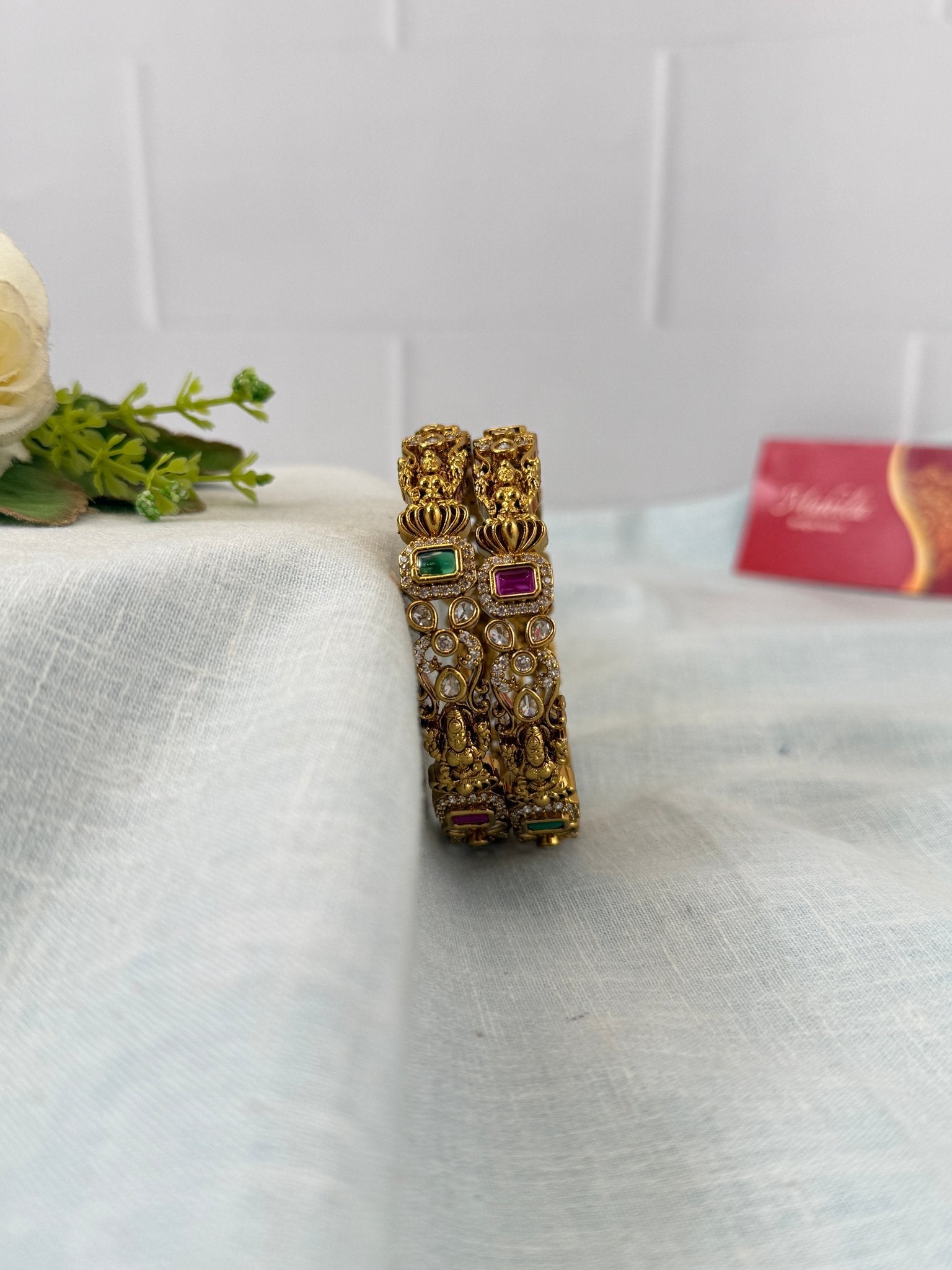 Luxurious Antique Stone Bangles 7211 - Mahilas