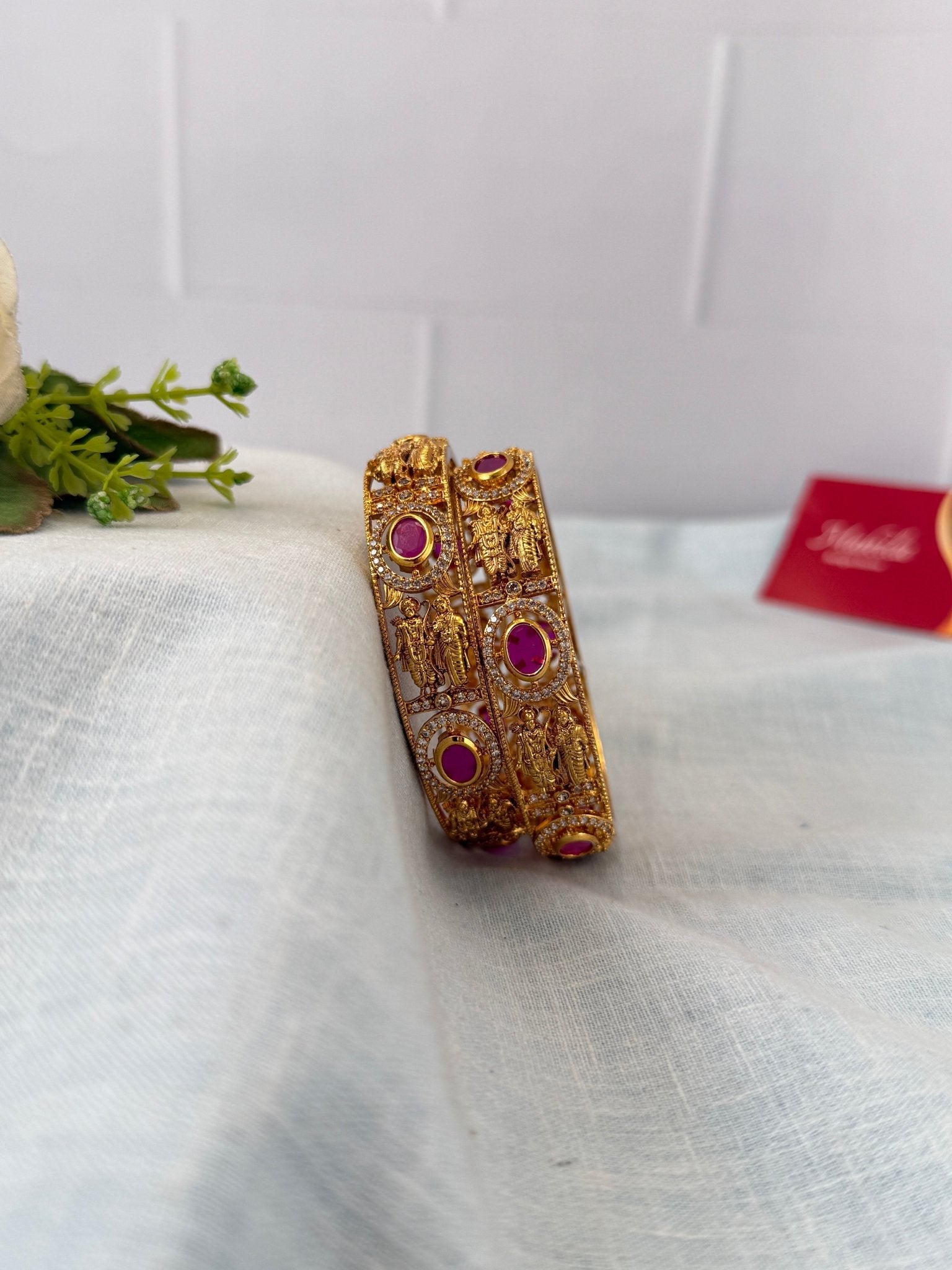 Luxurious Antique Stone Bangles 7223 - Mahilas