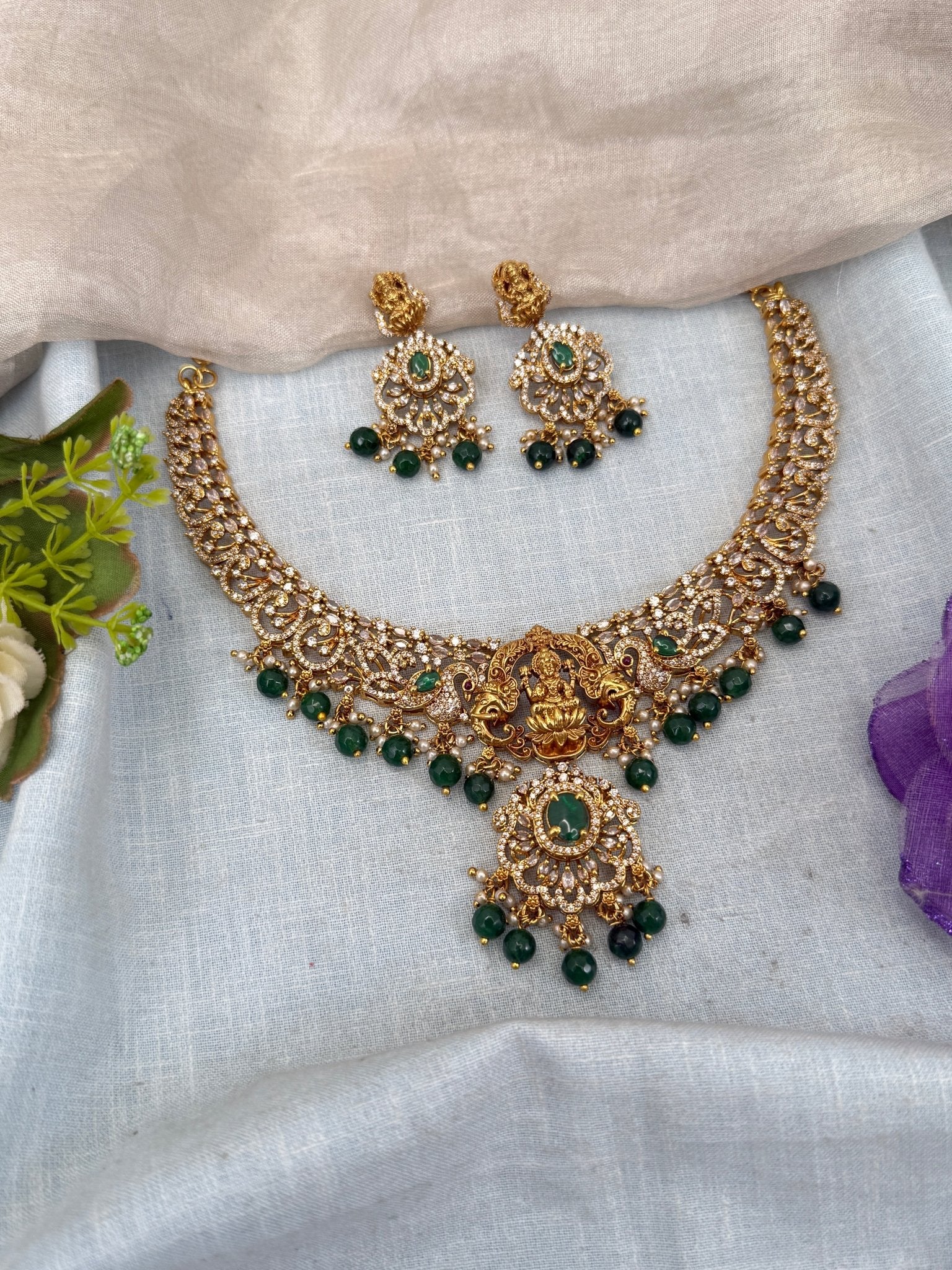 Luxurious Antique Stone Lakshmi Short Necklace Set 0463 - Mahilas