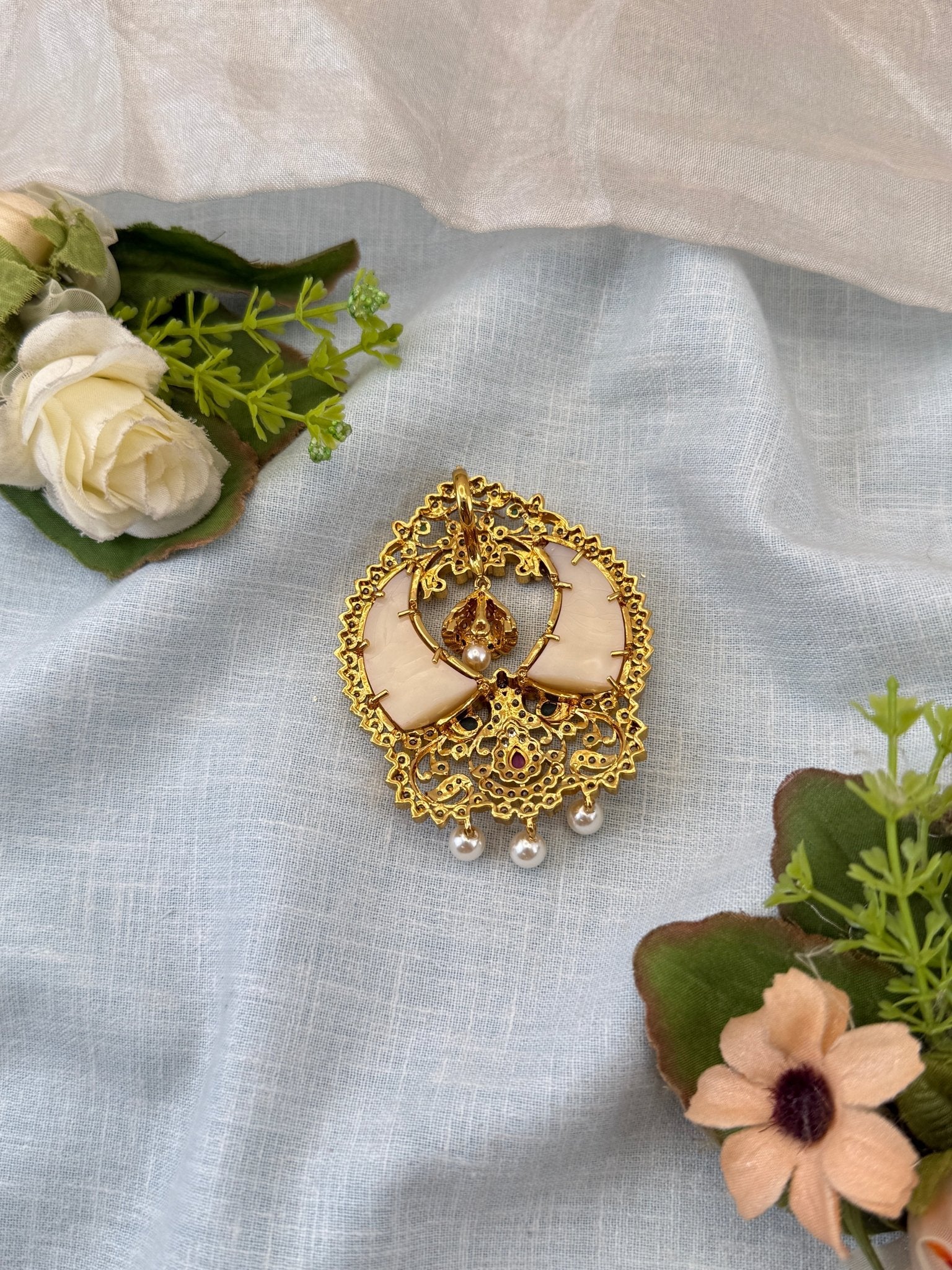 Luxurious Antique Stone Pendant 362 - Mahilas
