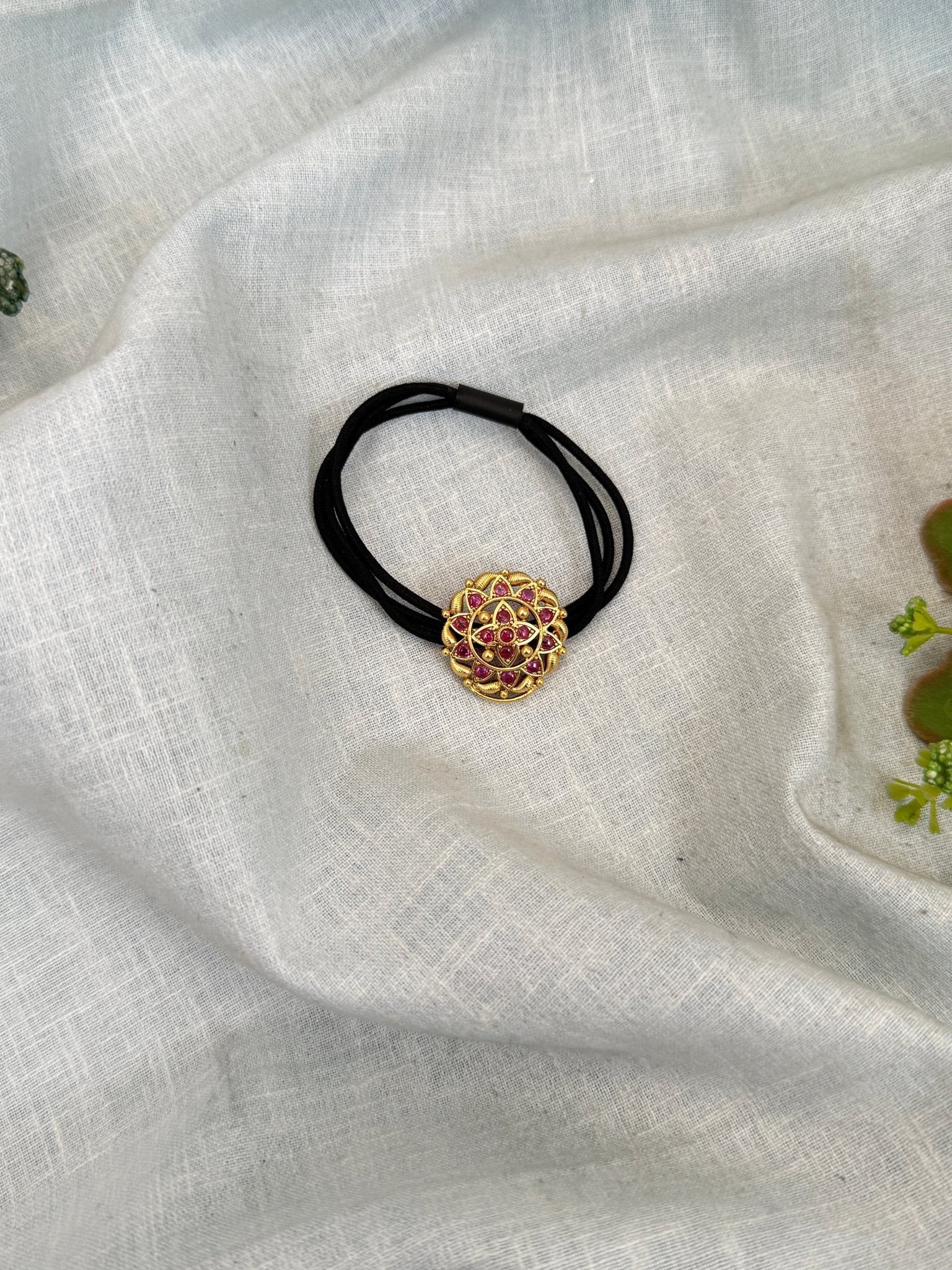 Luxurious Antique Stud Rubber Band 026 - Mahilas