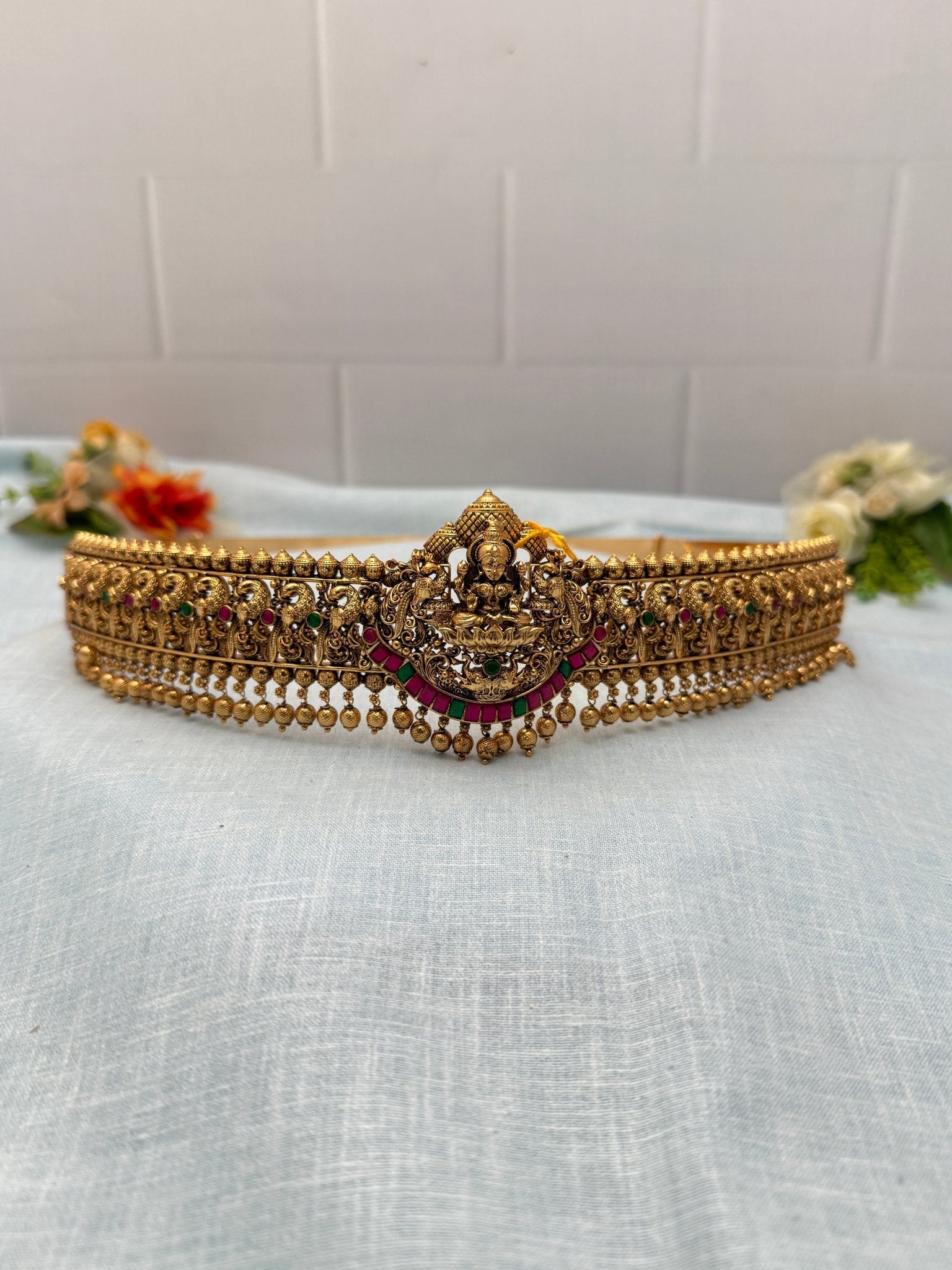 Luxurious Antique Vaddanam Kamarbandh 7011 - Mahilas