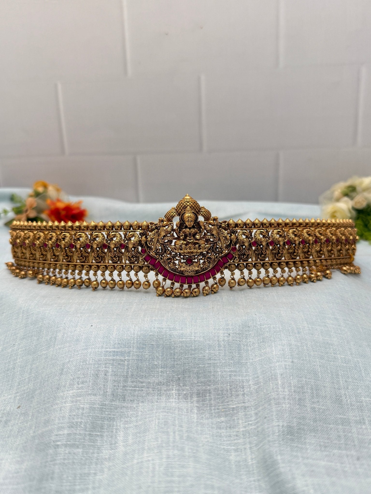 Luxurious Antique Vaddanam Kamarbandh 7012 - Mahilas