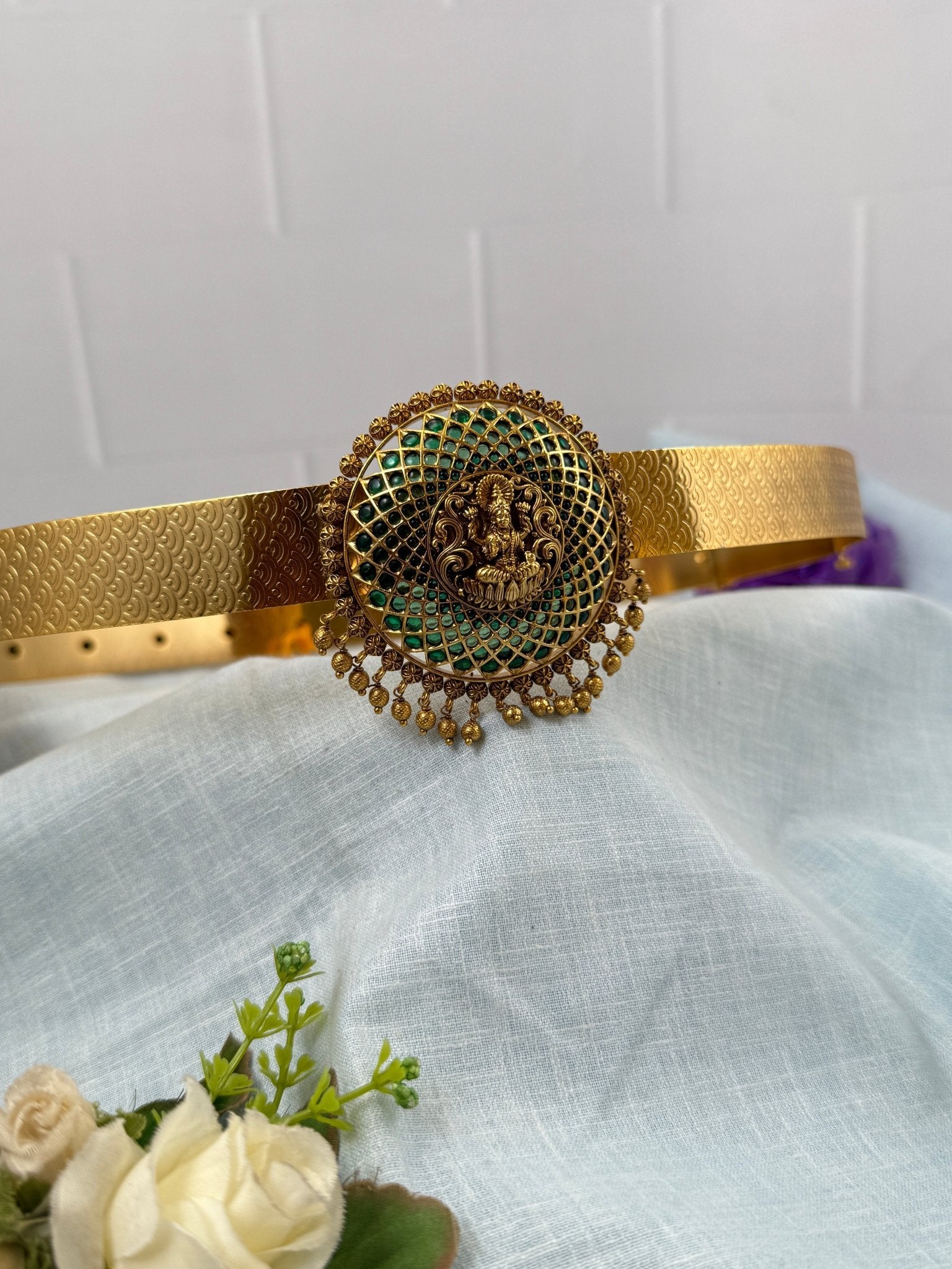 Luxurious Antique Vaddanam Kamarbandh 7247 - Mahilas