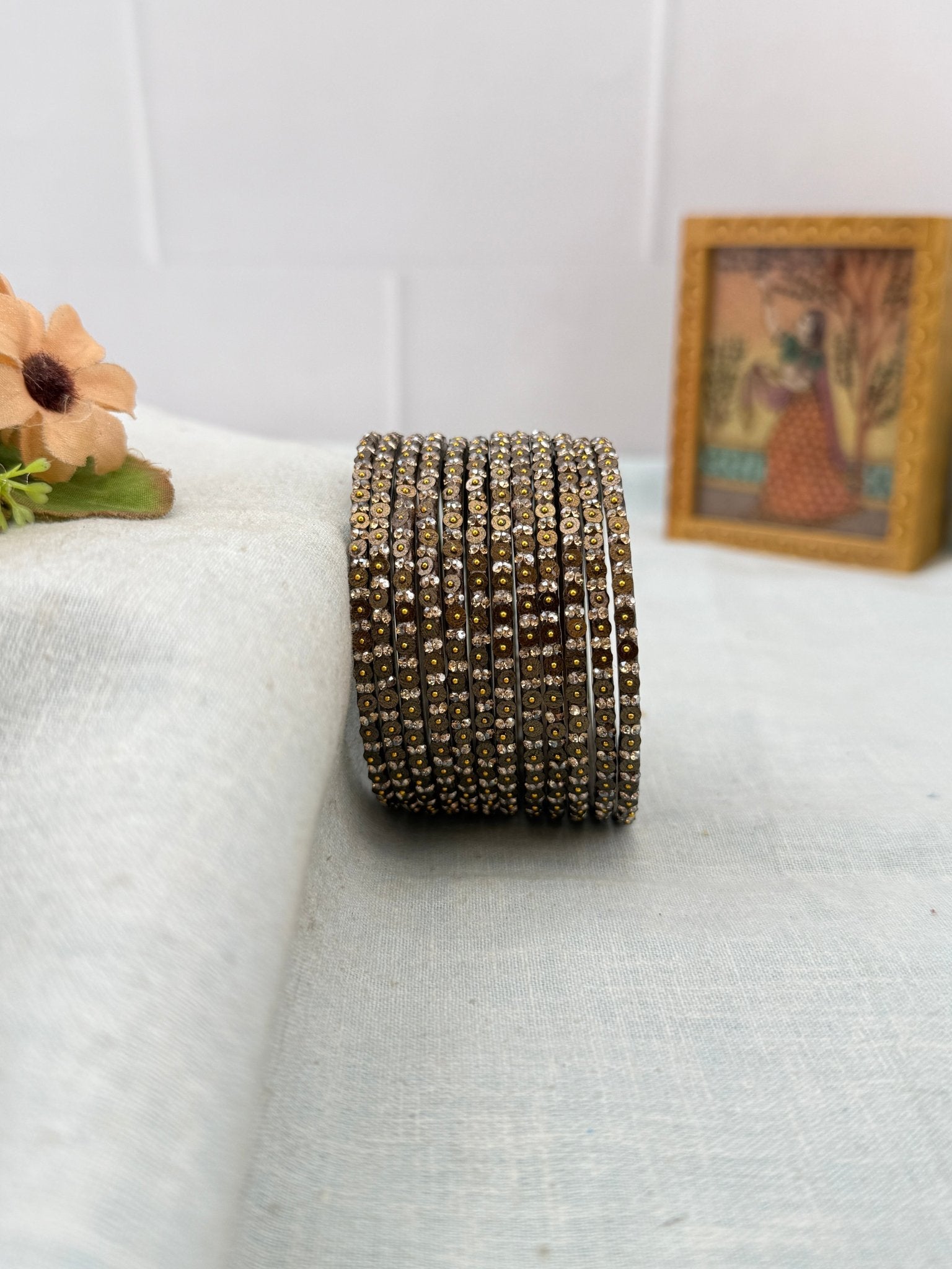 Luxurious Coin Design Glass Bangles 3475 - Make your own box - Mahilas