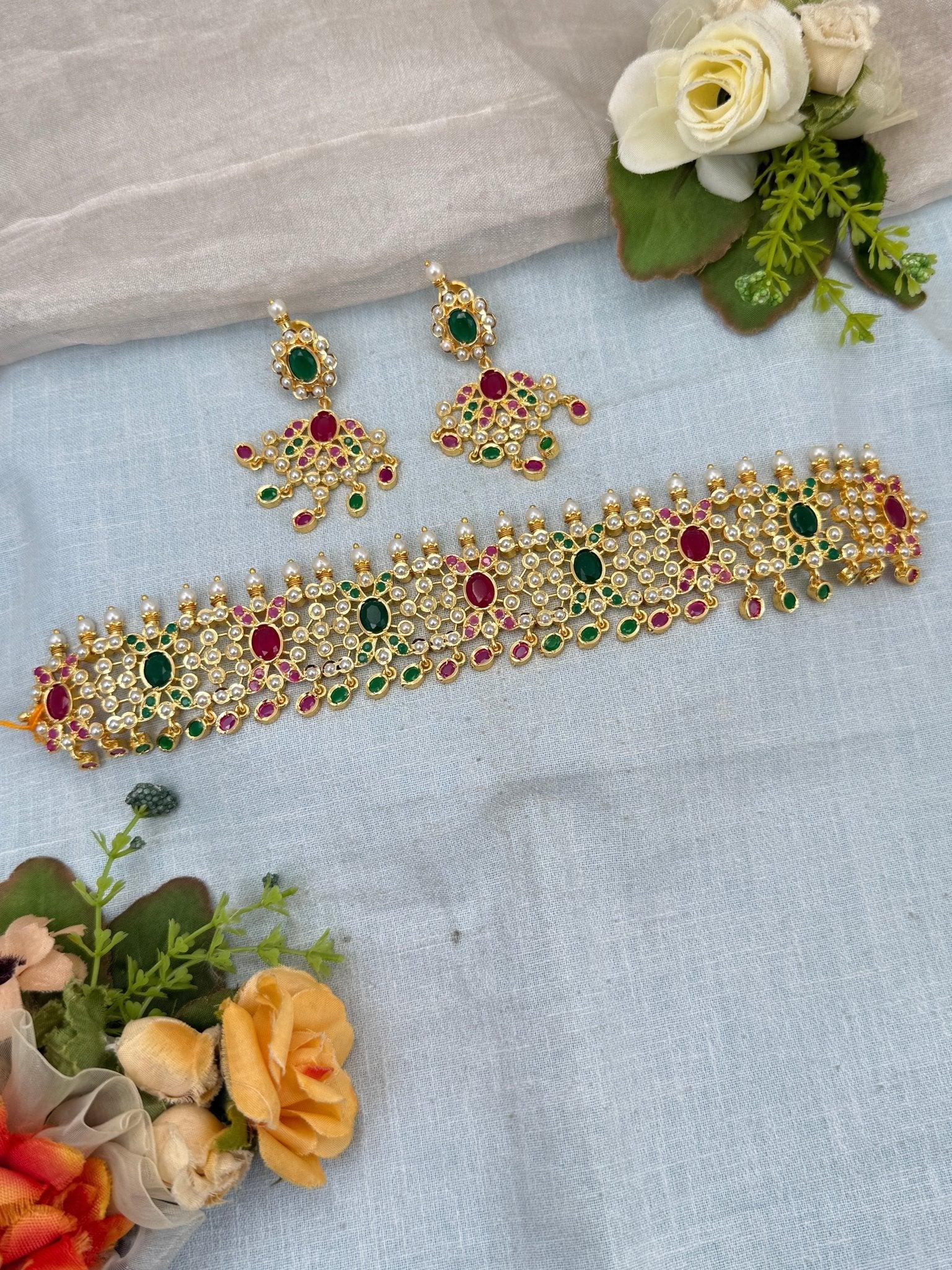Luxurious Gold Like Antique Choker Necklace Set 0250 - Mahilas