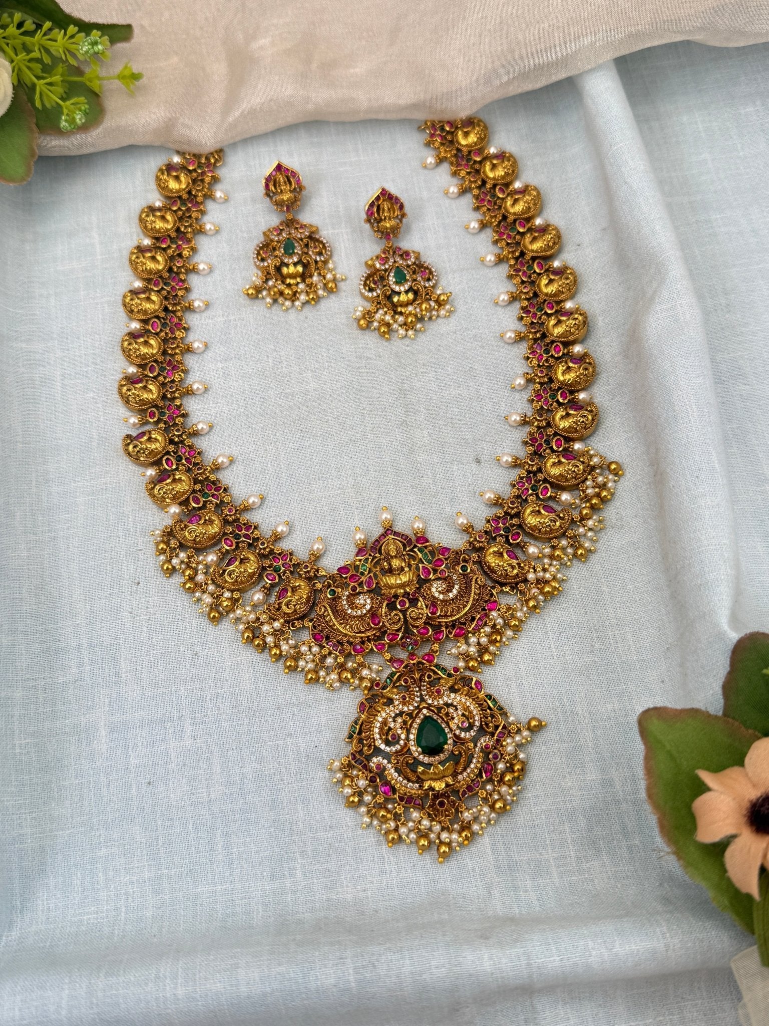 Luxurious Gold Like Antique Jadau Long Necklace Set 0451 - Mahilas