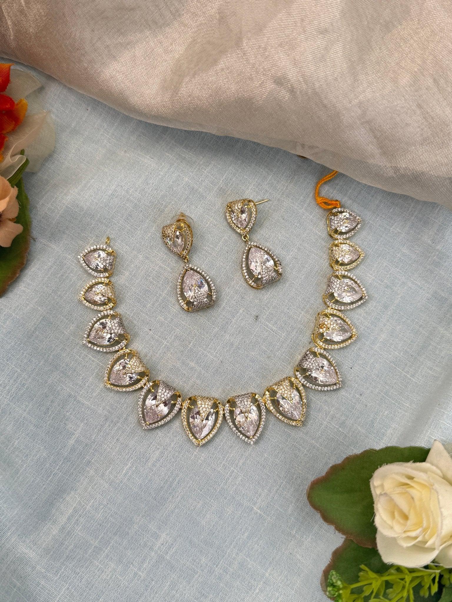 Luxurious Gold Stone Short Necklace Set 485 - Mahilas