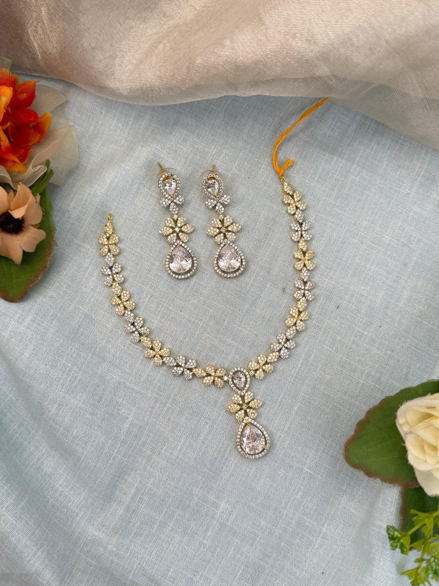 Luxurious Gold Stone Short Necklace Set 487 - Mahilas