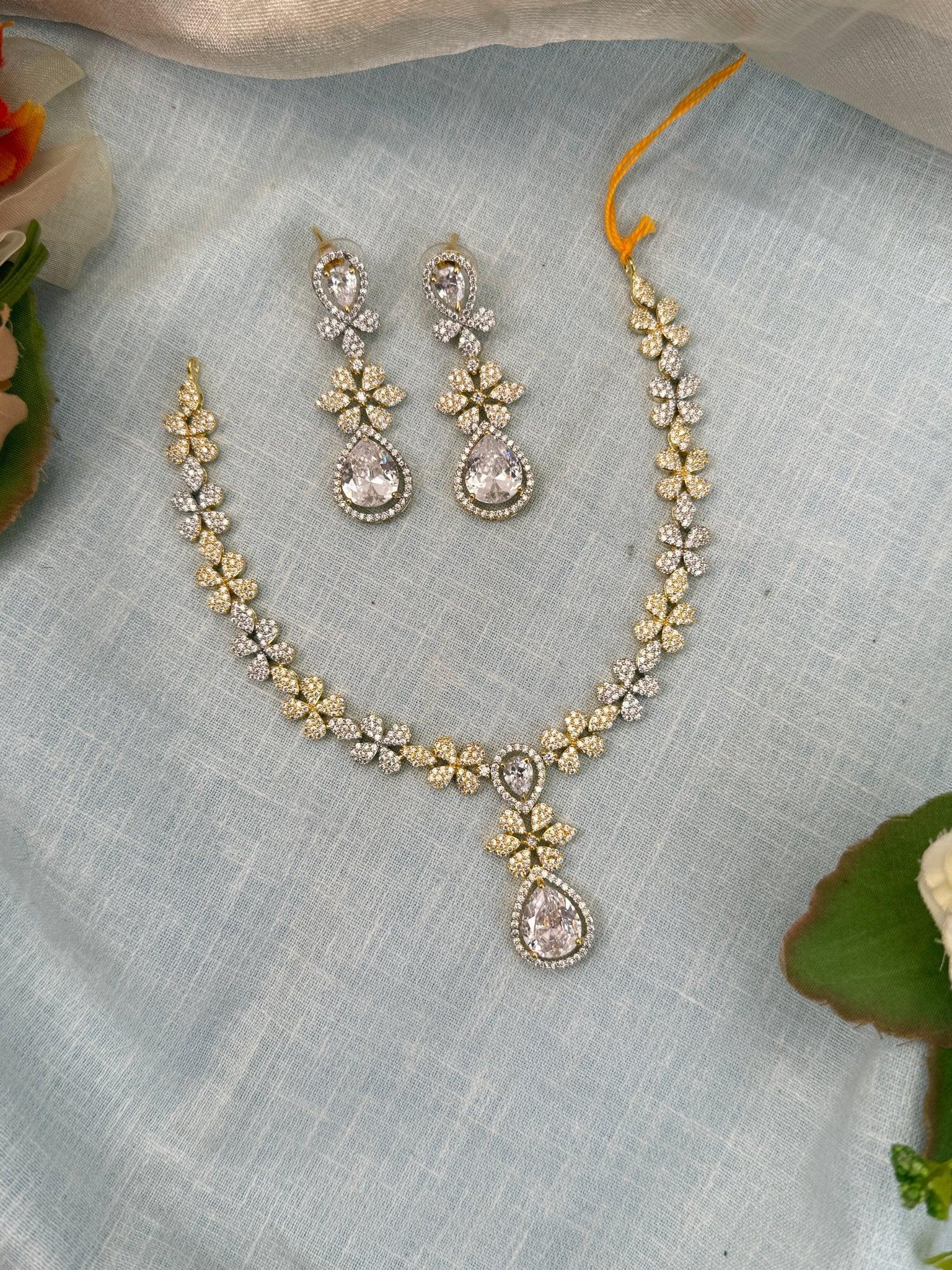 Luxurious Gold Stone Short Necklace Set 487 - Mahilas
