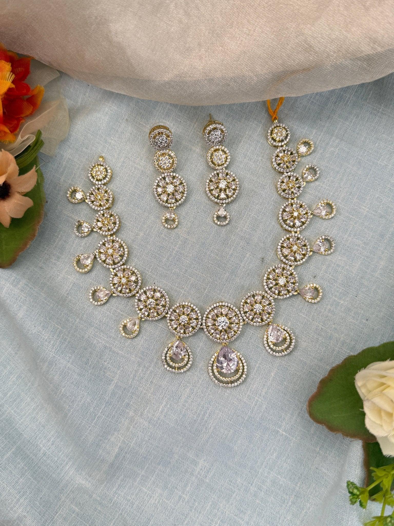 Luxurious Gold Stone Short Necklace Set 490 - Mahilas