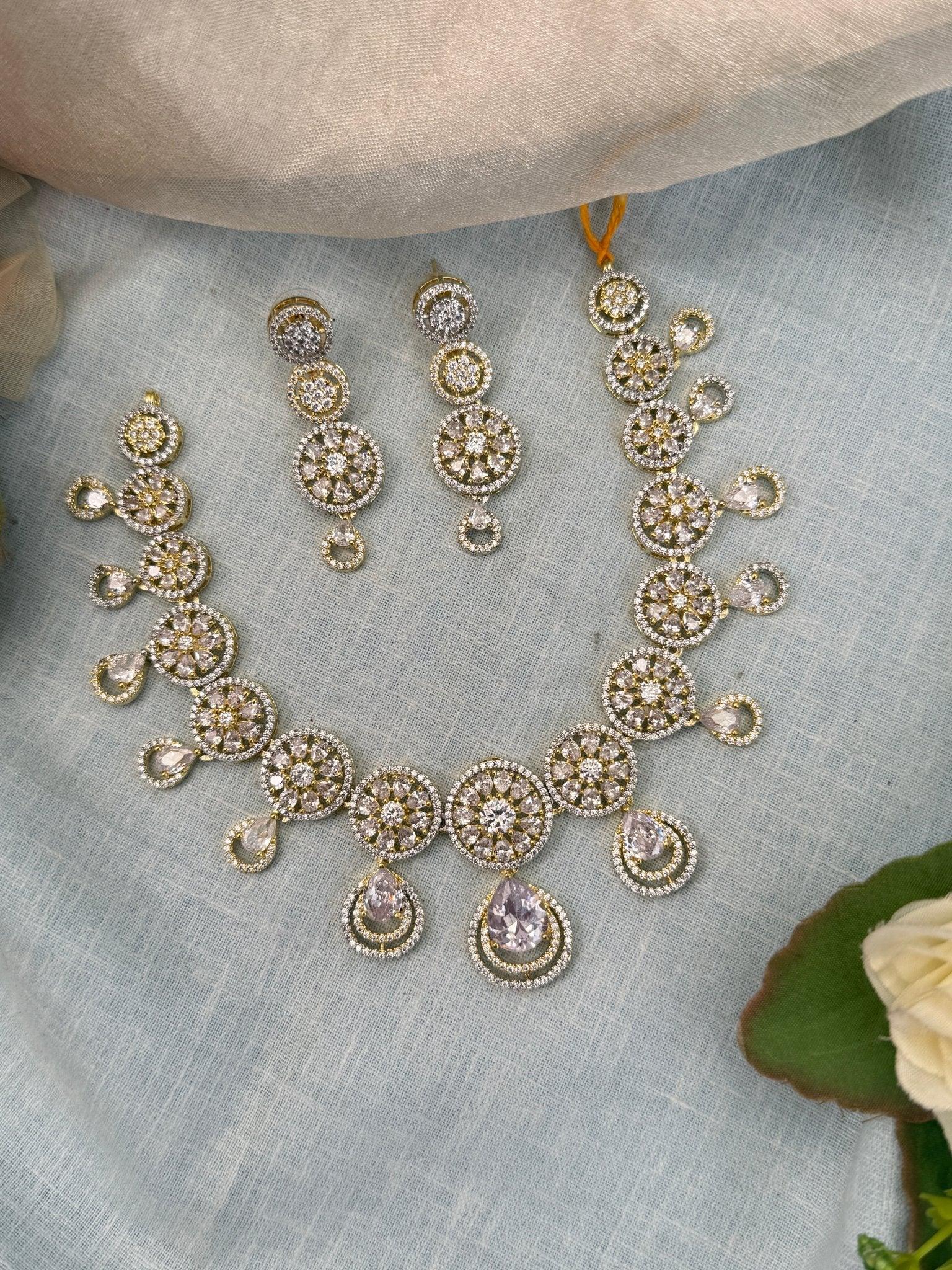 Luxurious Gold Stone Short Necklace Set 490 - Mahilas