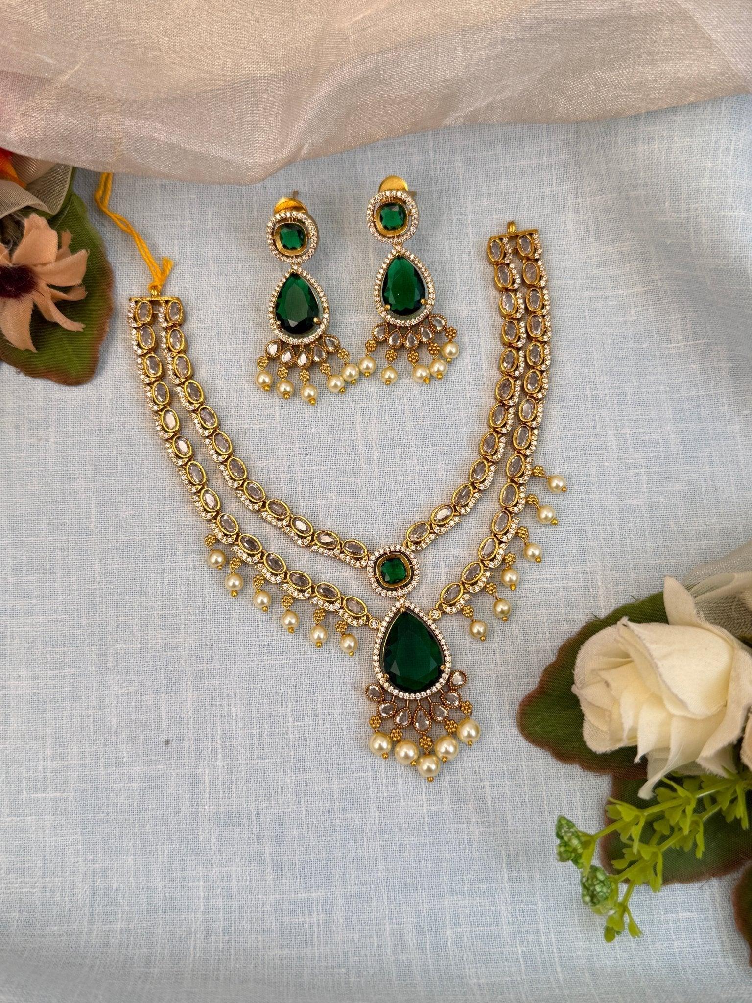 Luxurious Gold Stone Short Necklace Set 544 - Mahilas