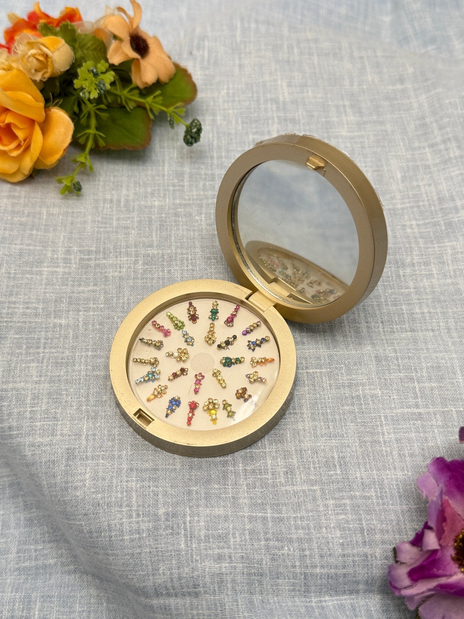 Luxurious Grand Bindi Box 131 - Mahilas