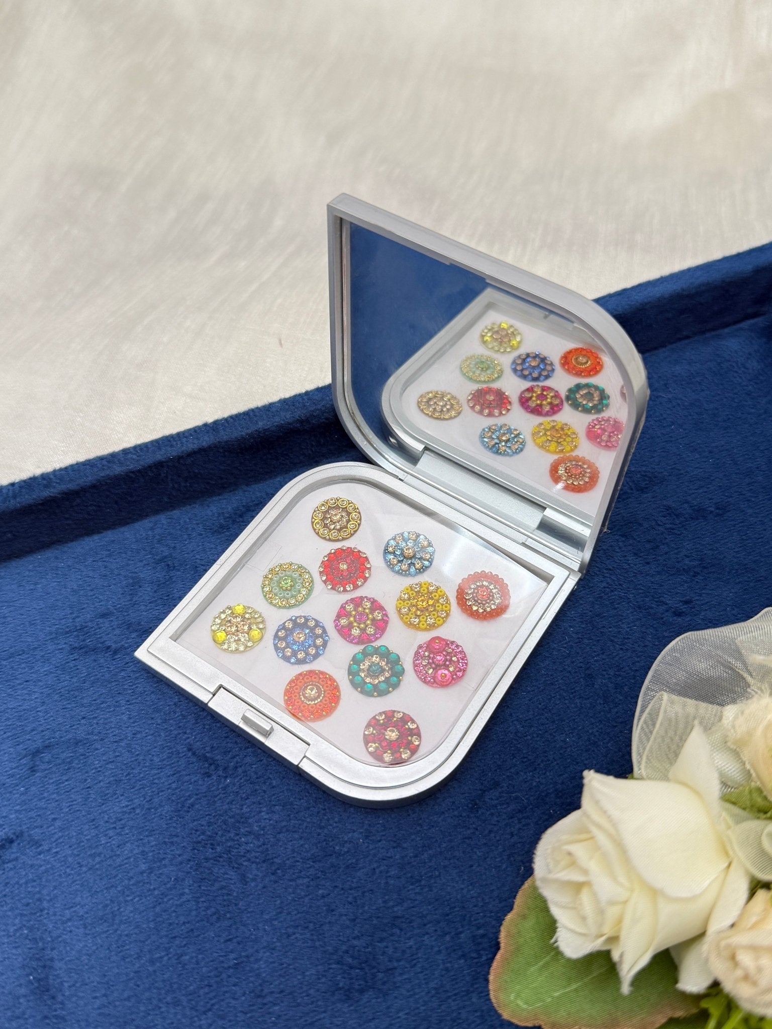 Luxurious Grand Bindi Box 176 - Mahilas