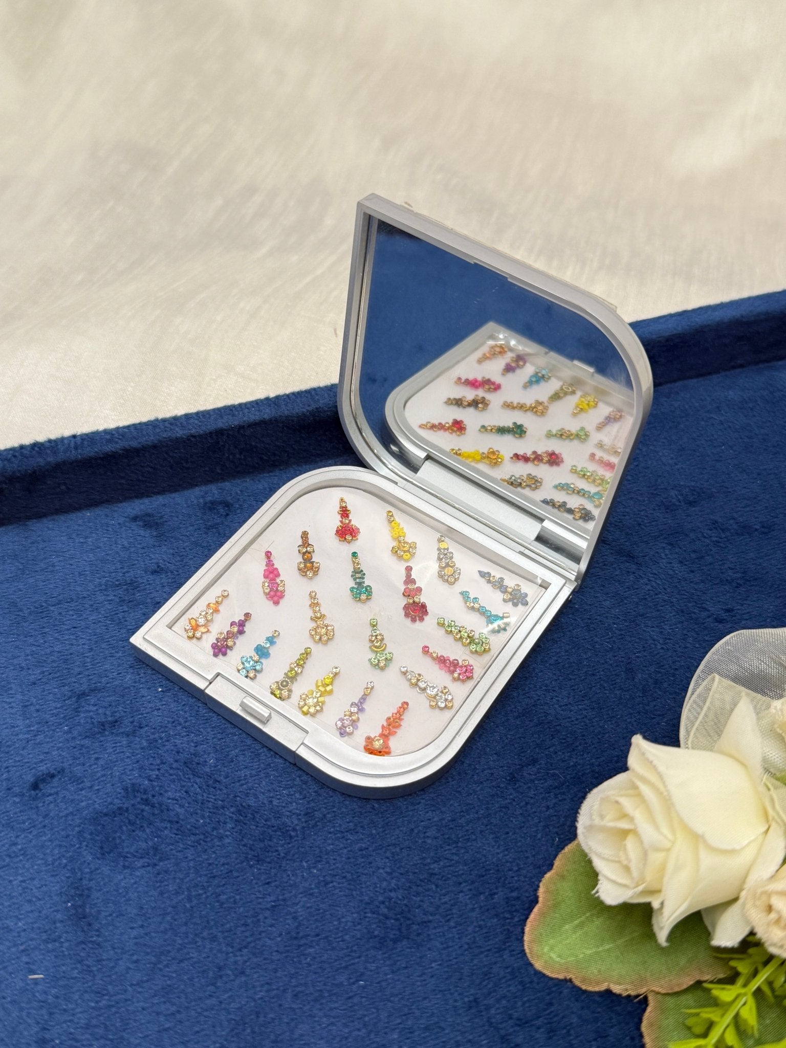 Luxurious Grand Bindi Box 184 - Mahilas