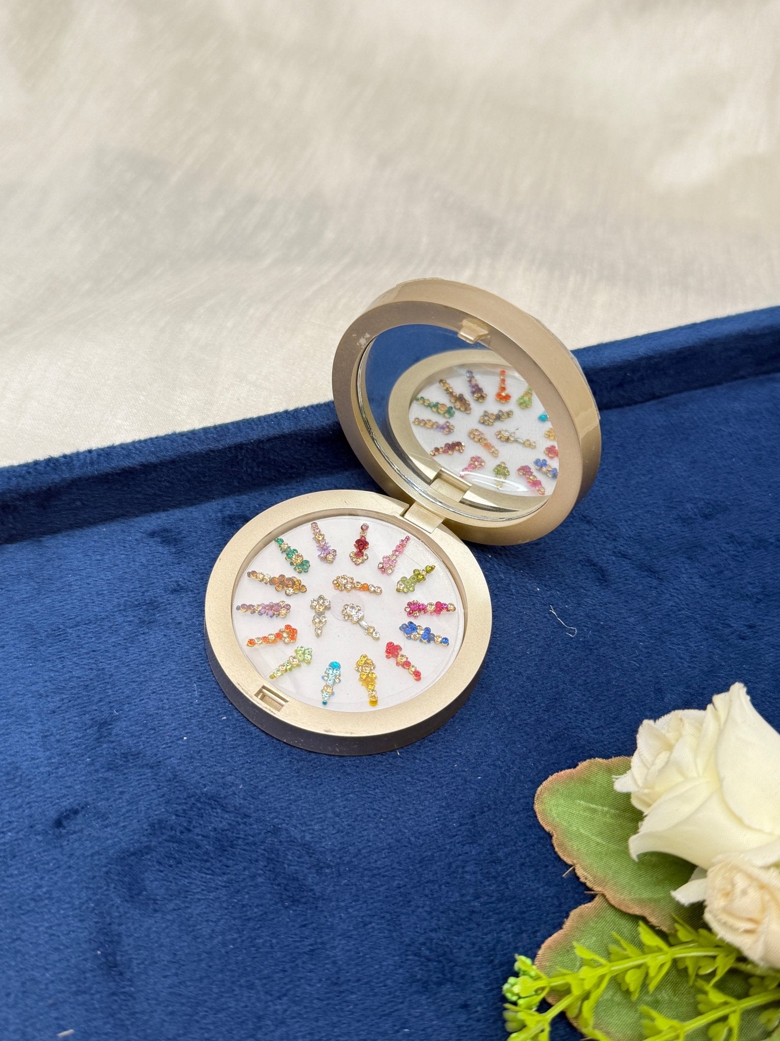 Luxurious Grand Bindi Box 189 - Mahilas