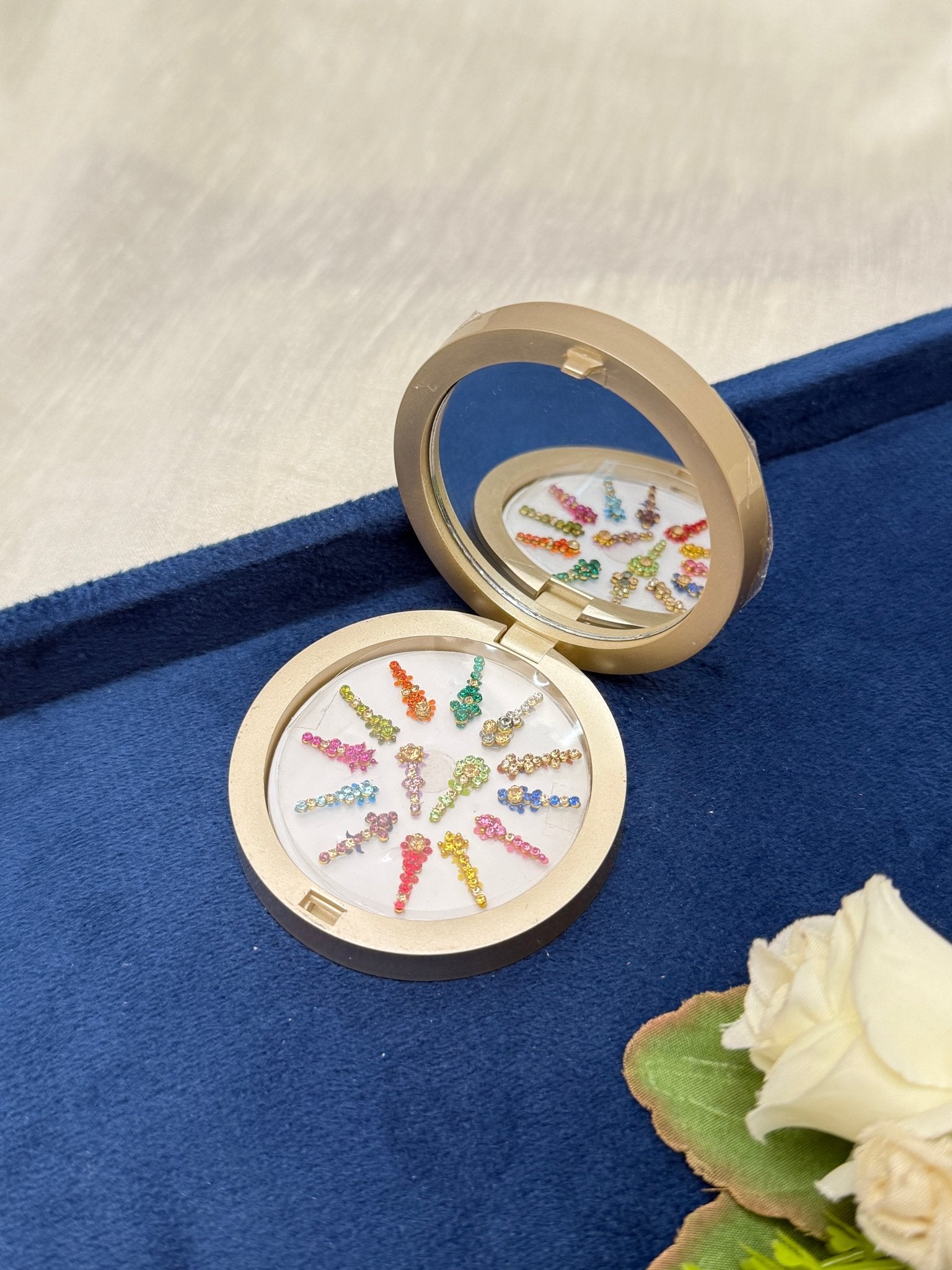 Luxurious Grand Bindi Box 195 - Mahilas