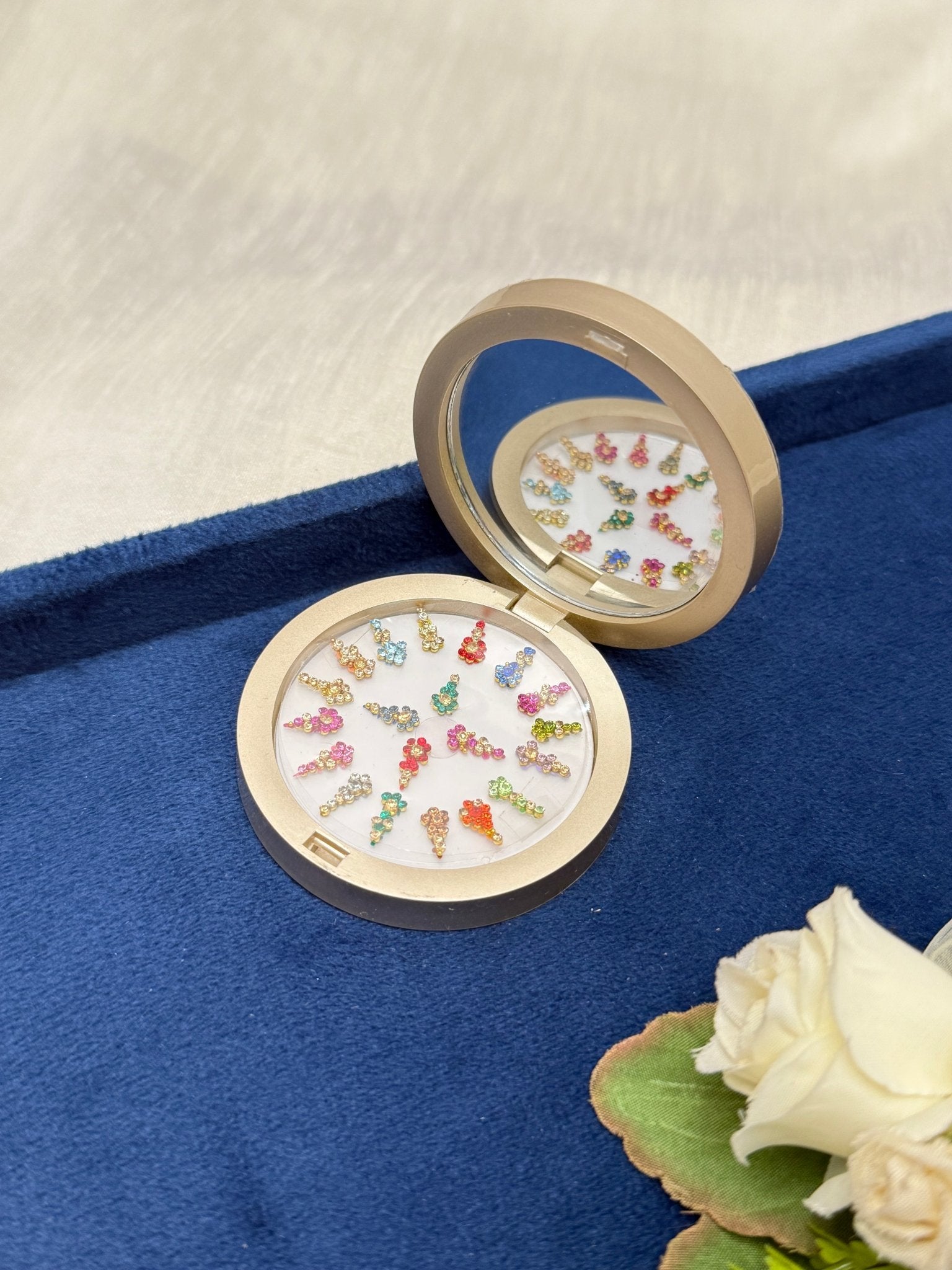 Luxurious Grand Bindi Box 207 - Mahilas
