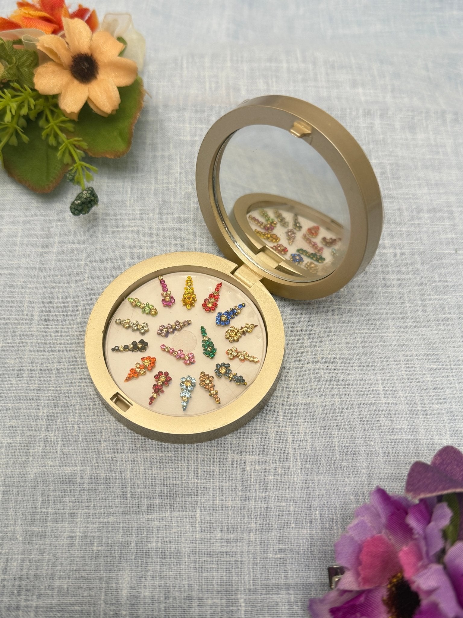 Luxurious Grand Bindi Box 218 - Mahilas