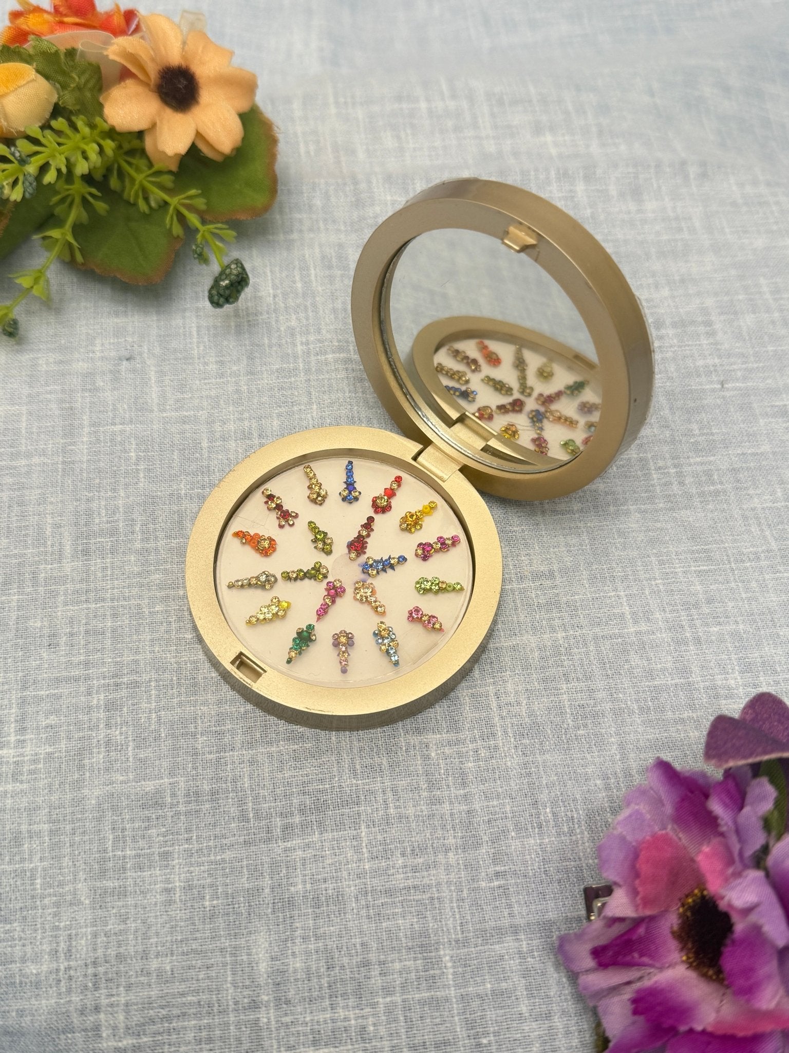 Luxurious Grand Bindi Box 221 - Mahilas