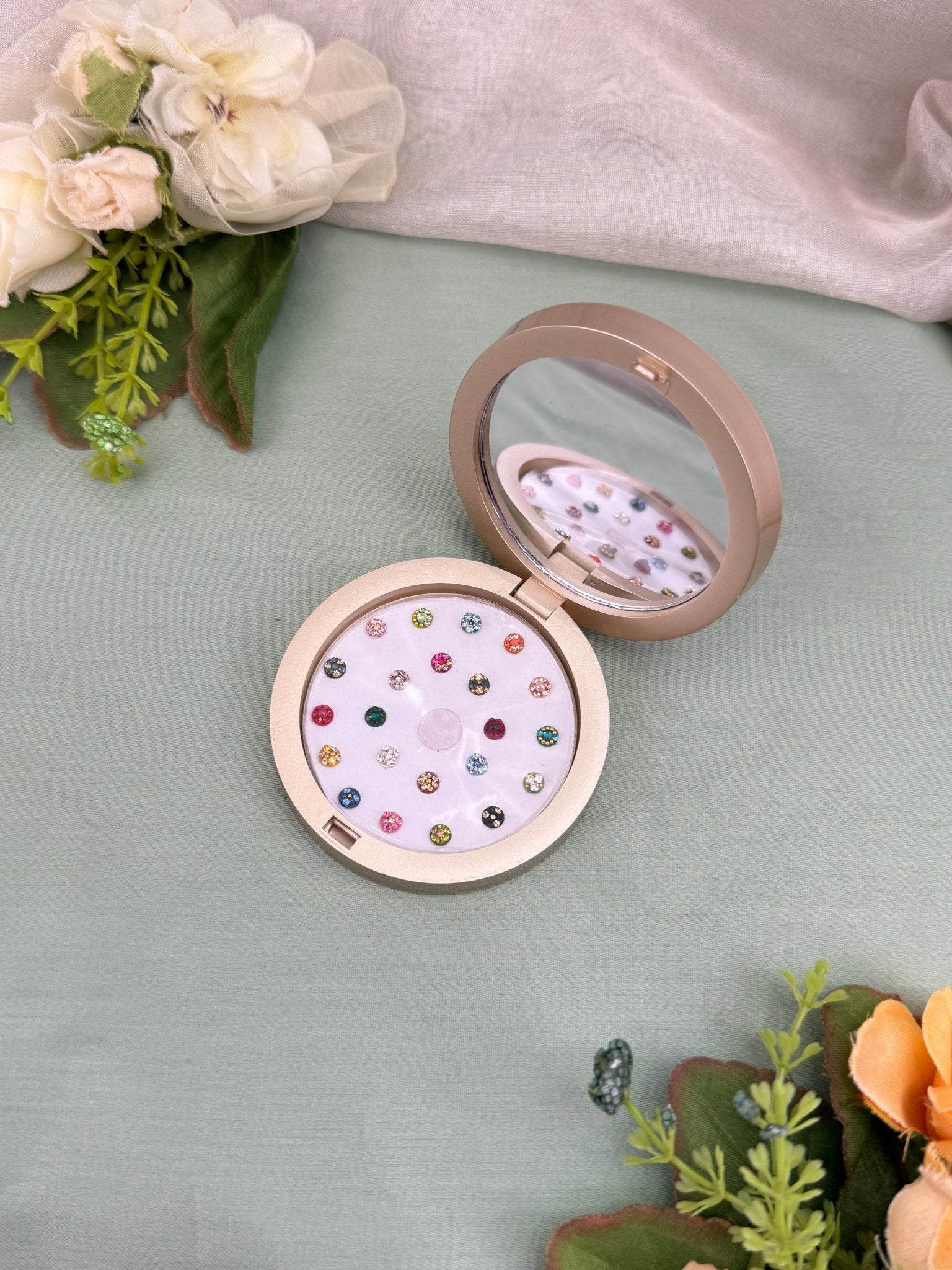 Luxurious Grand Bindi Box 444 - Mahilas