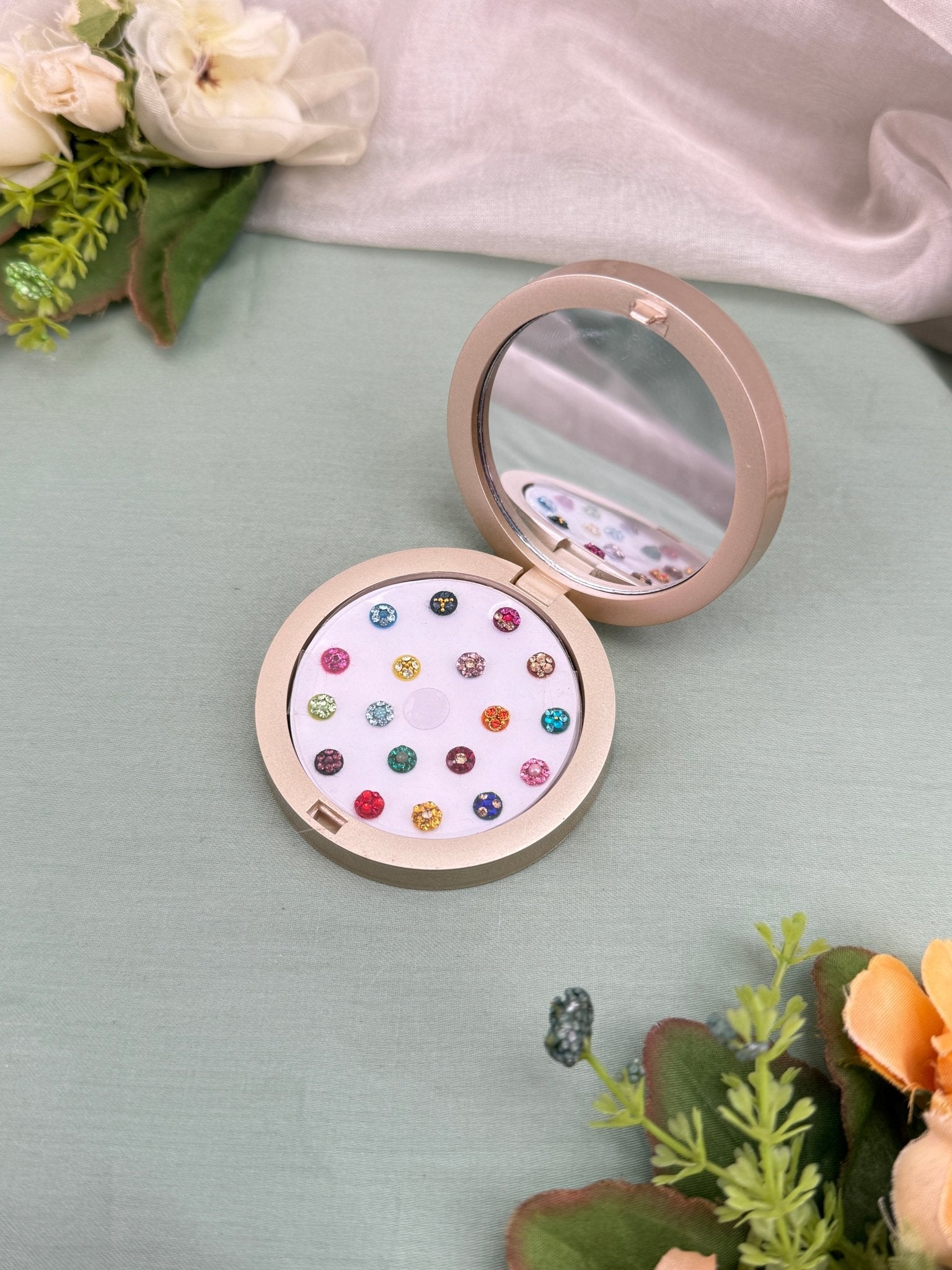 Luxurious Grand Bindi Box 445 - Mahilas