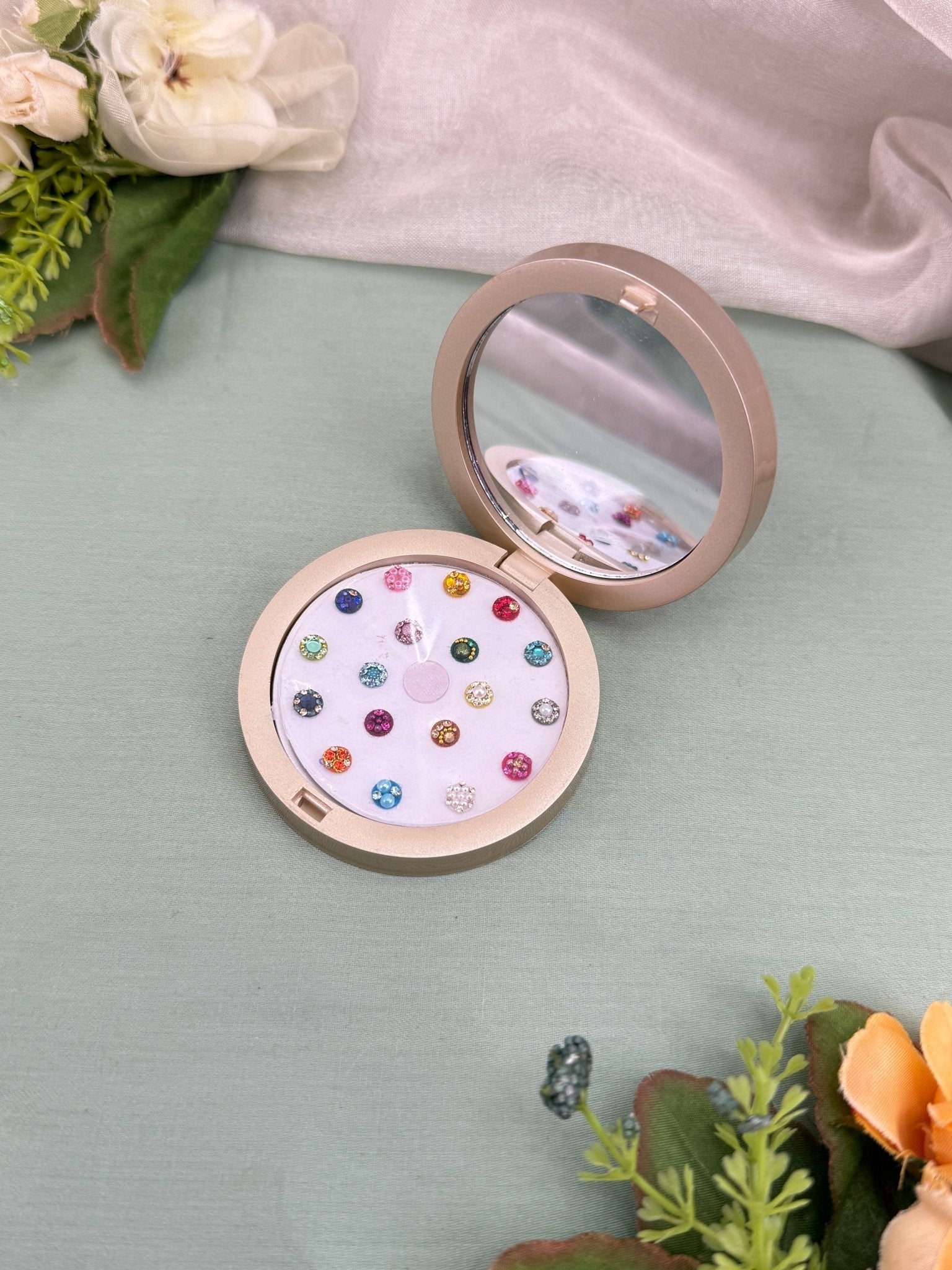 Luxurious Grand Bindi Box 446 - Mahilas