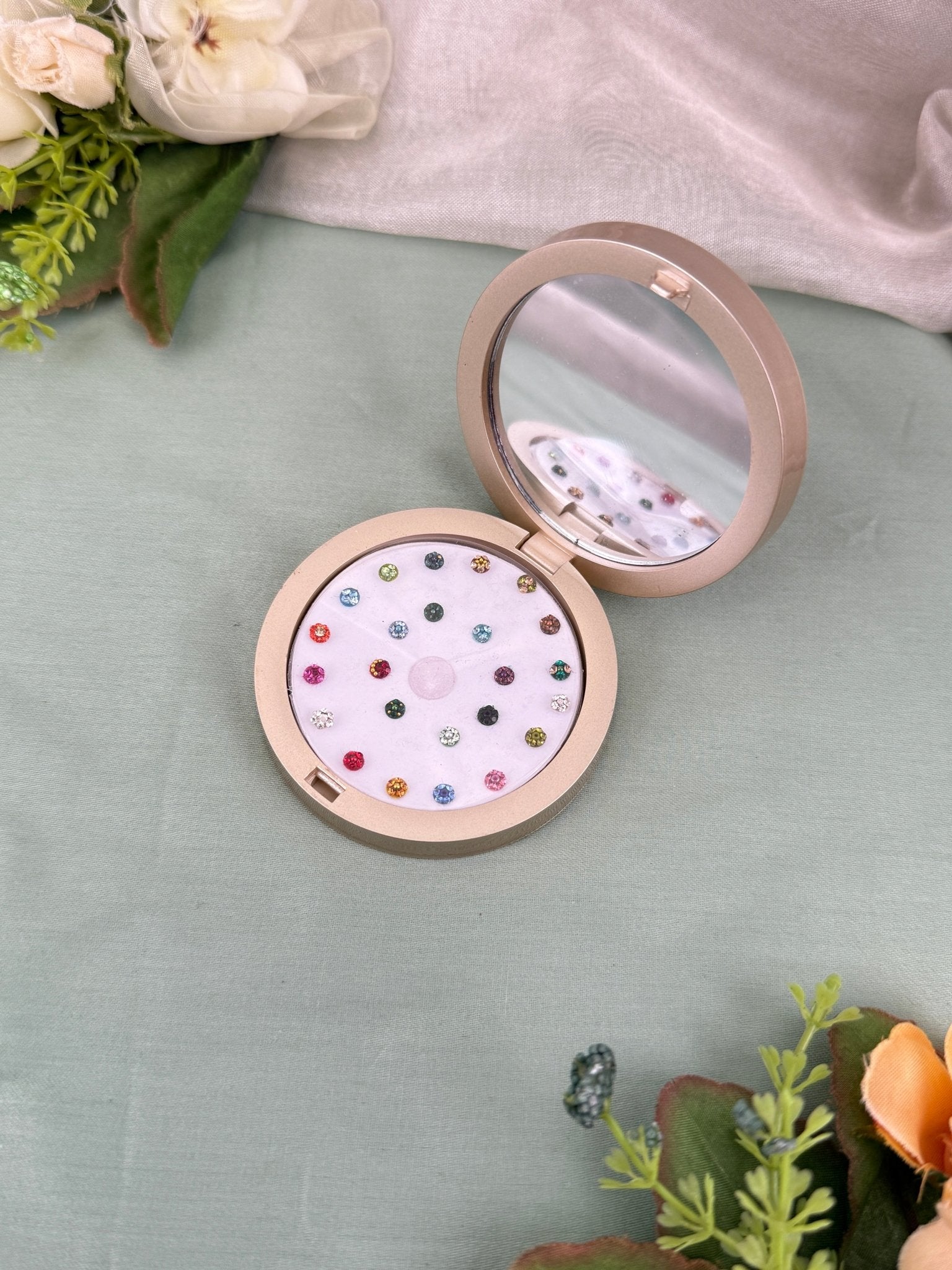 Luxurious Grand Bindi Box 447 - Mahilas