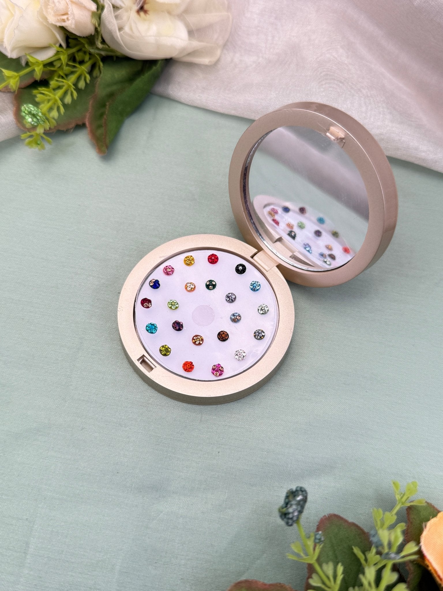 Luxurious Grand Bindi Box 454 - Mahilas