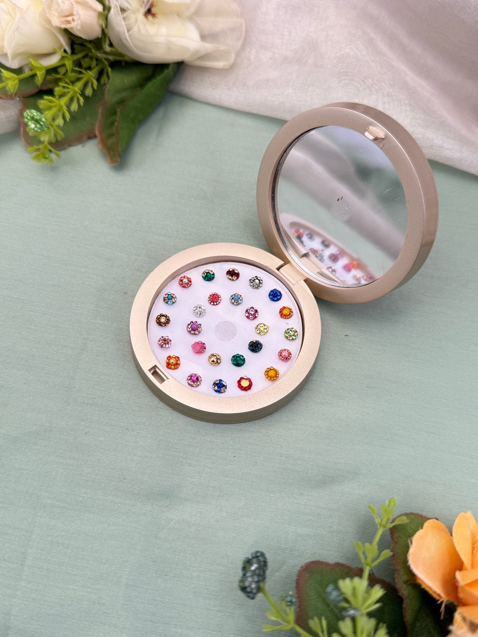 Luxurious Grand Bindi Box 471 - Mahilas